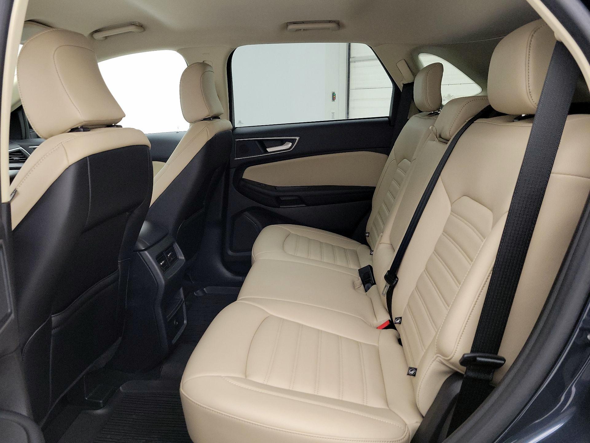 Thumbnail: 2023 Ford Edge - 19