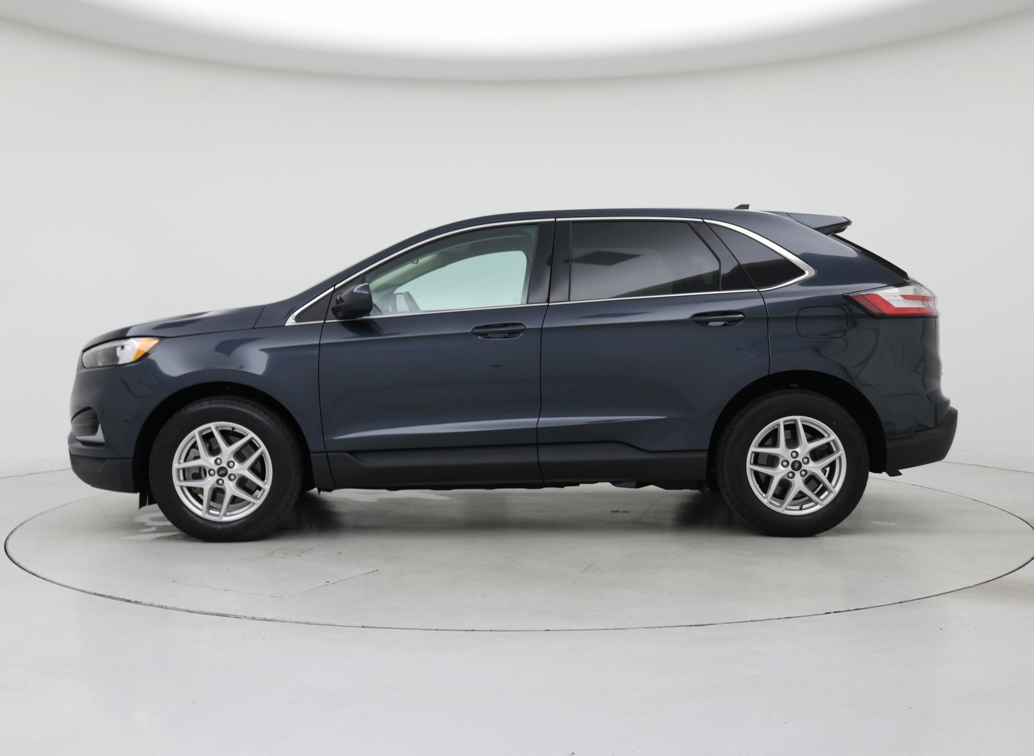 Thumbnail: 2023 Ford Edge - 3