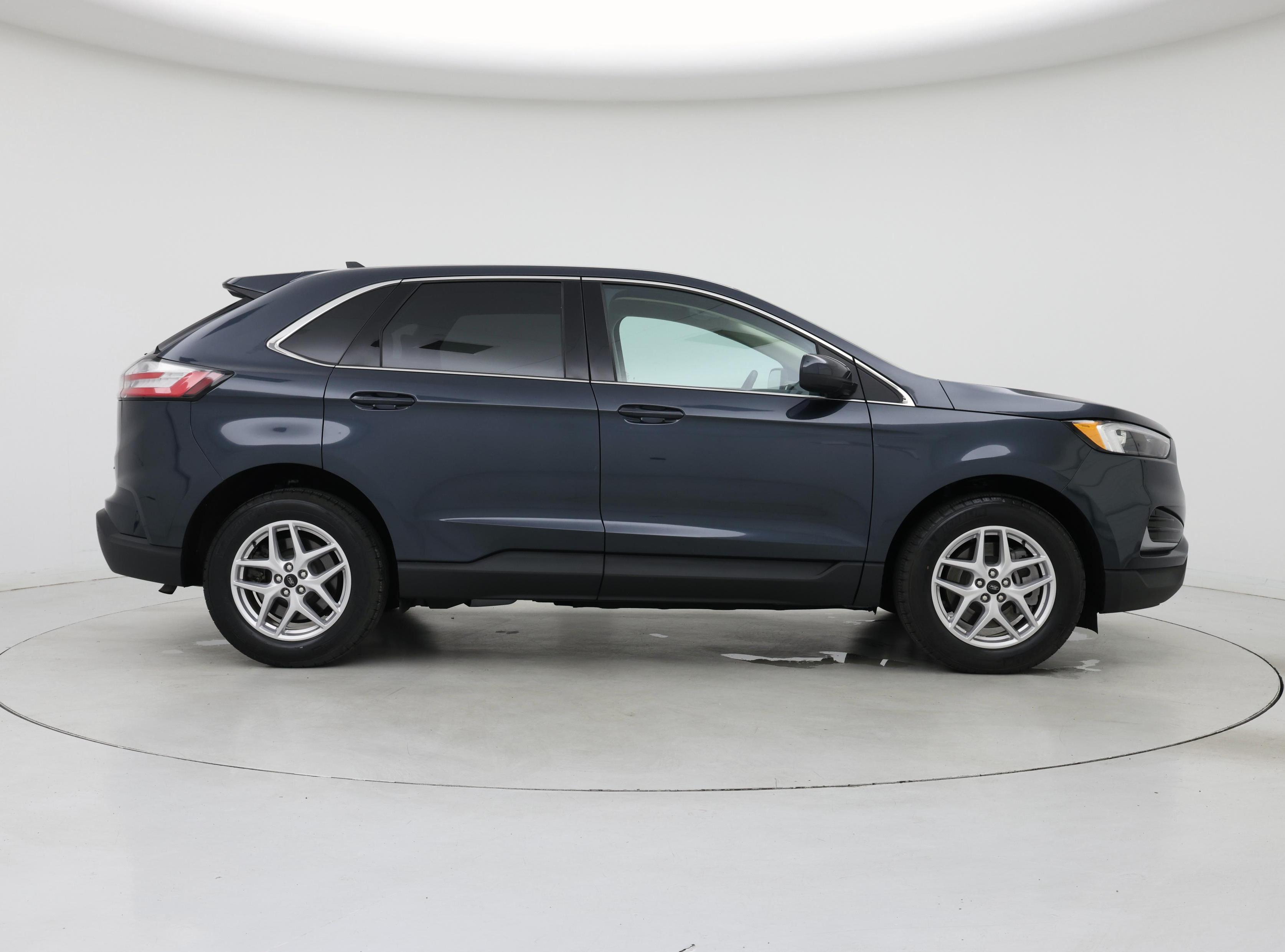 Thumbnail: 2023 Ford Edge - 7