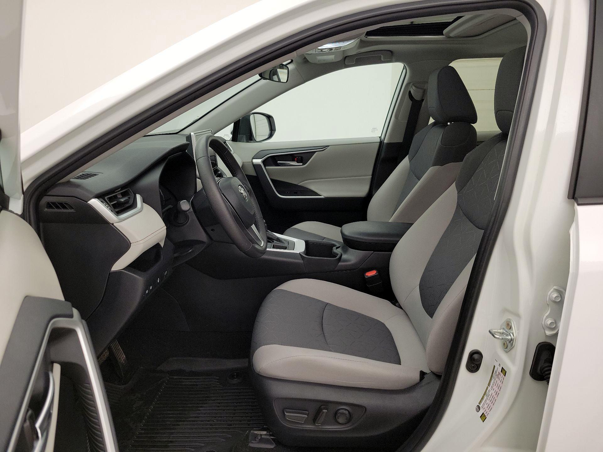 Thumbnail: 2024 Toyota RAV4 - 11