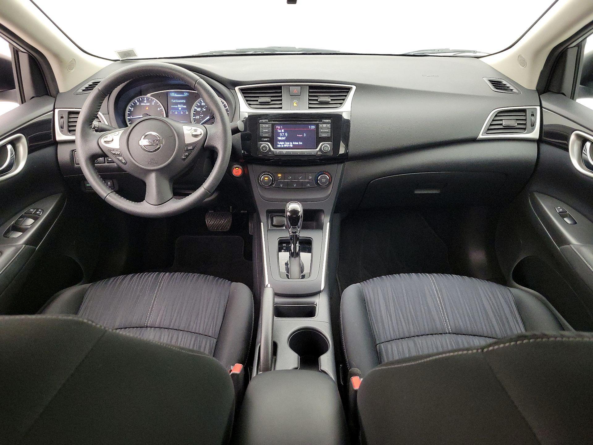 Thumbnail: 2017 Nissan Sentra - 9
