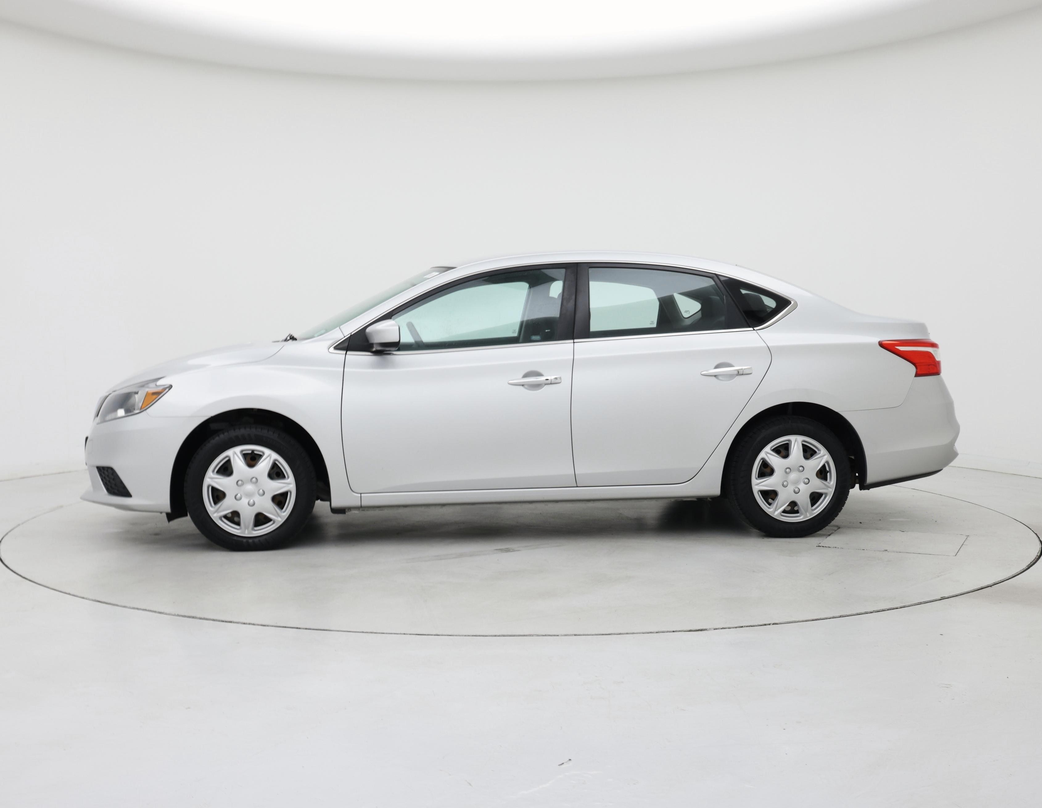 Thumbnail: 2017 Nissan Sentra - 3
