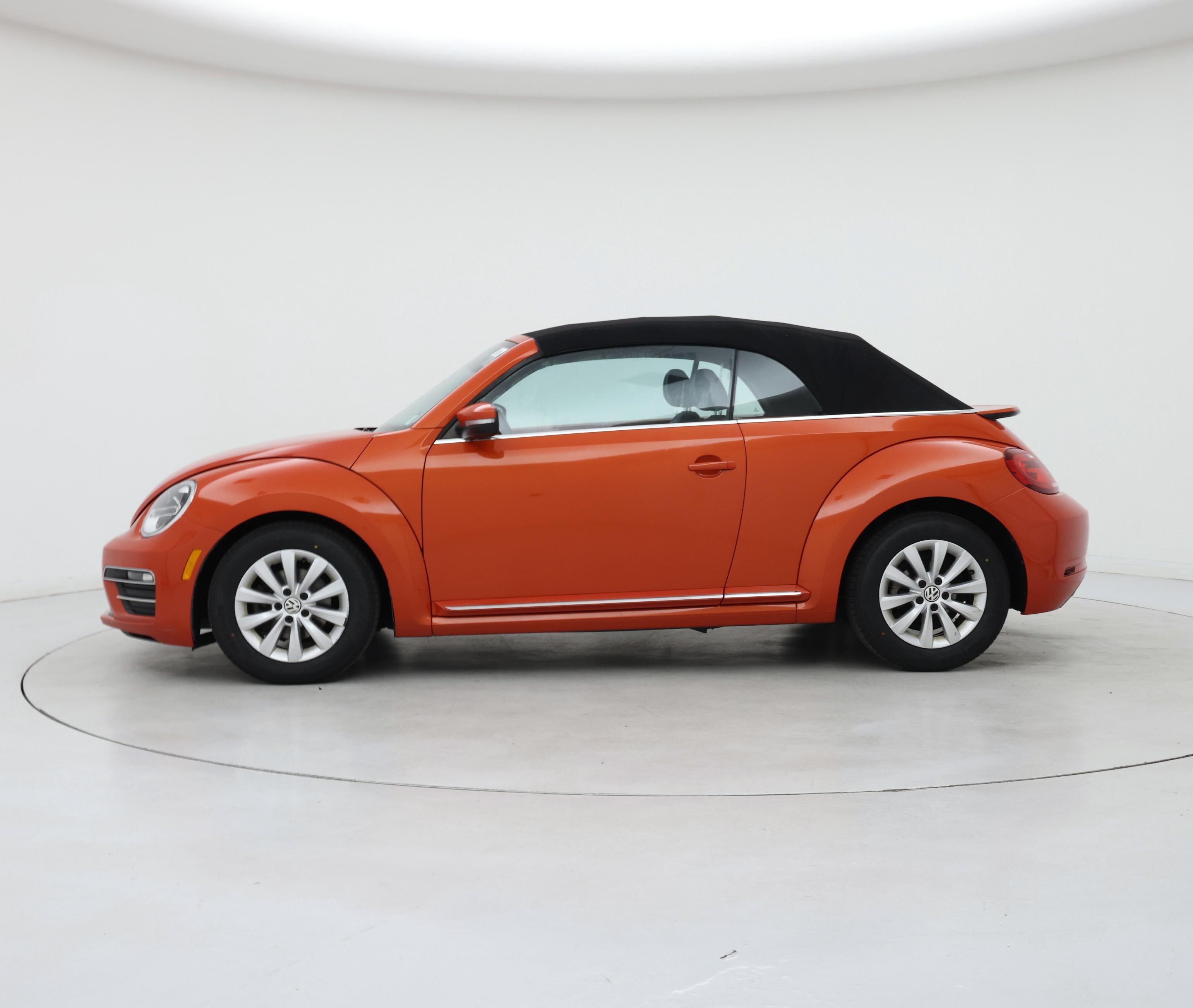 Thumbnail: 2017 Volkswagen Beetle - 3