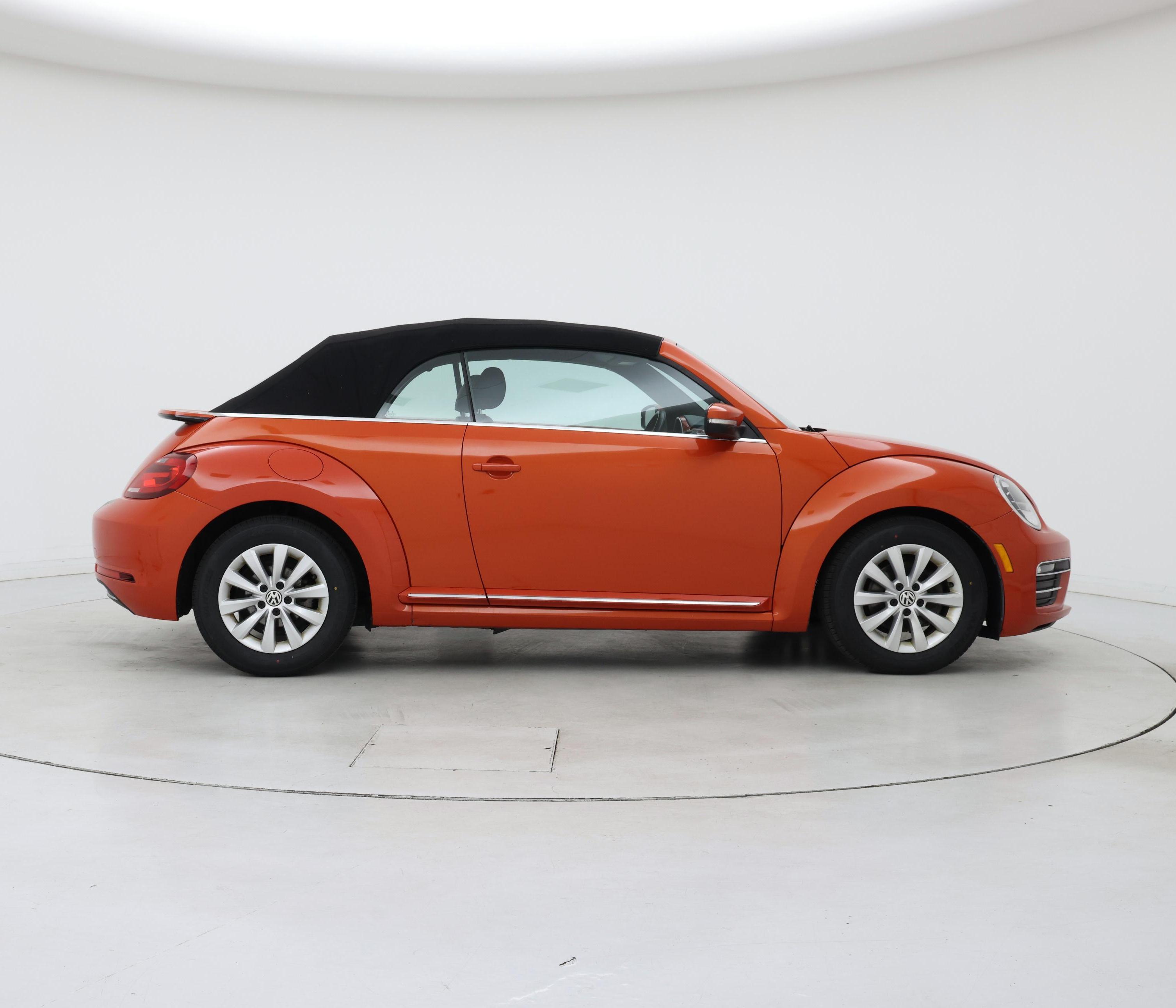 Thumbnail: 2017 Volkswagen Beetle - 7