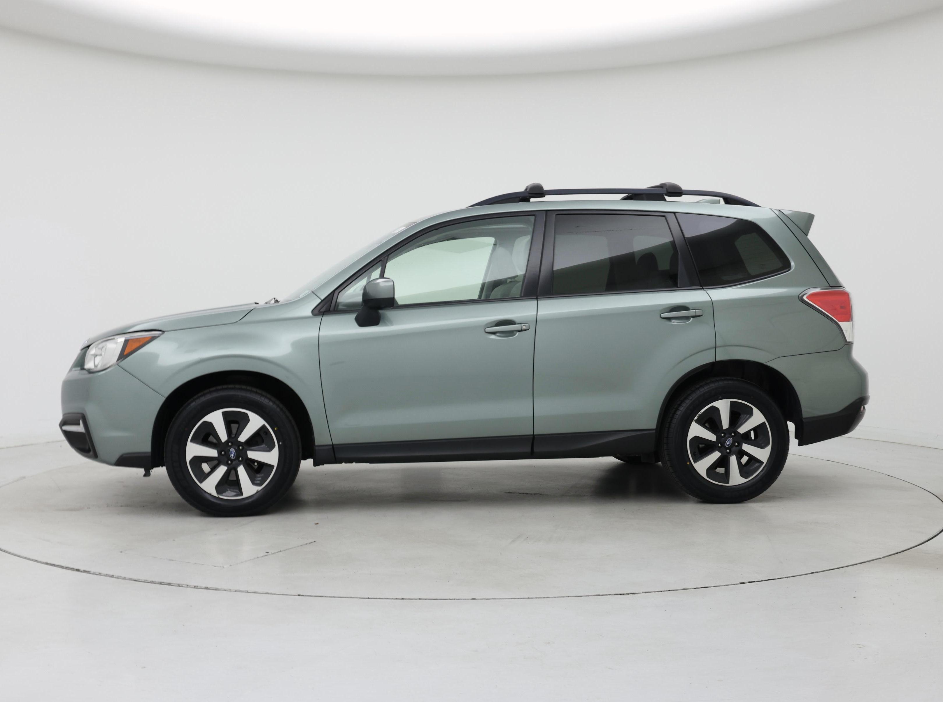 Thumbnail: 2017 Subaru Forester - 3