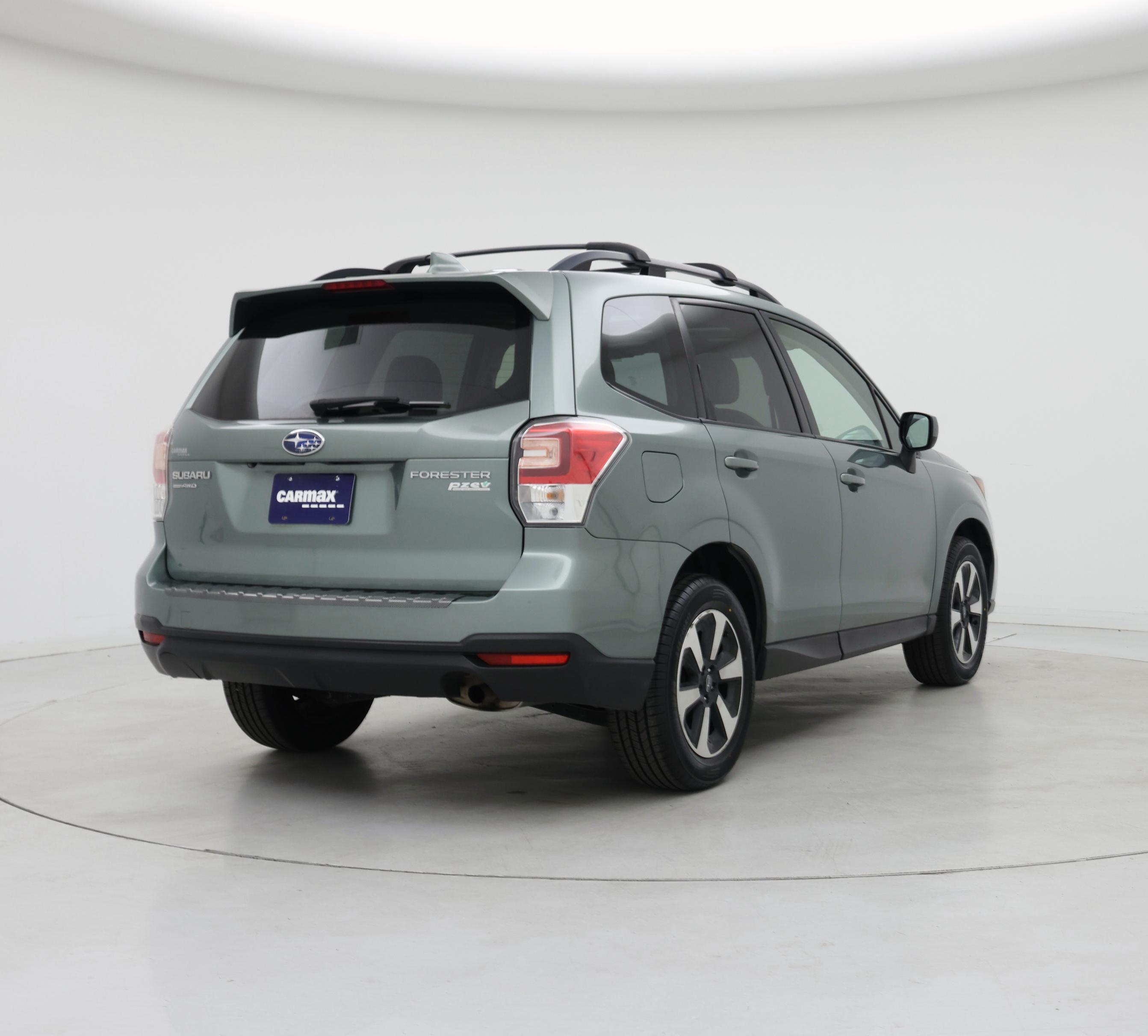 Thumbnail: 2017 Subaru Forester - 8