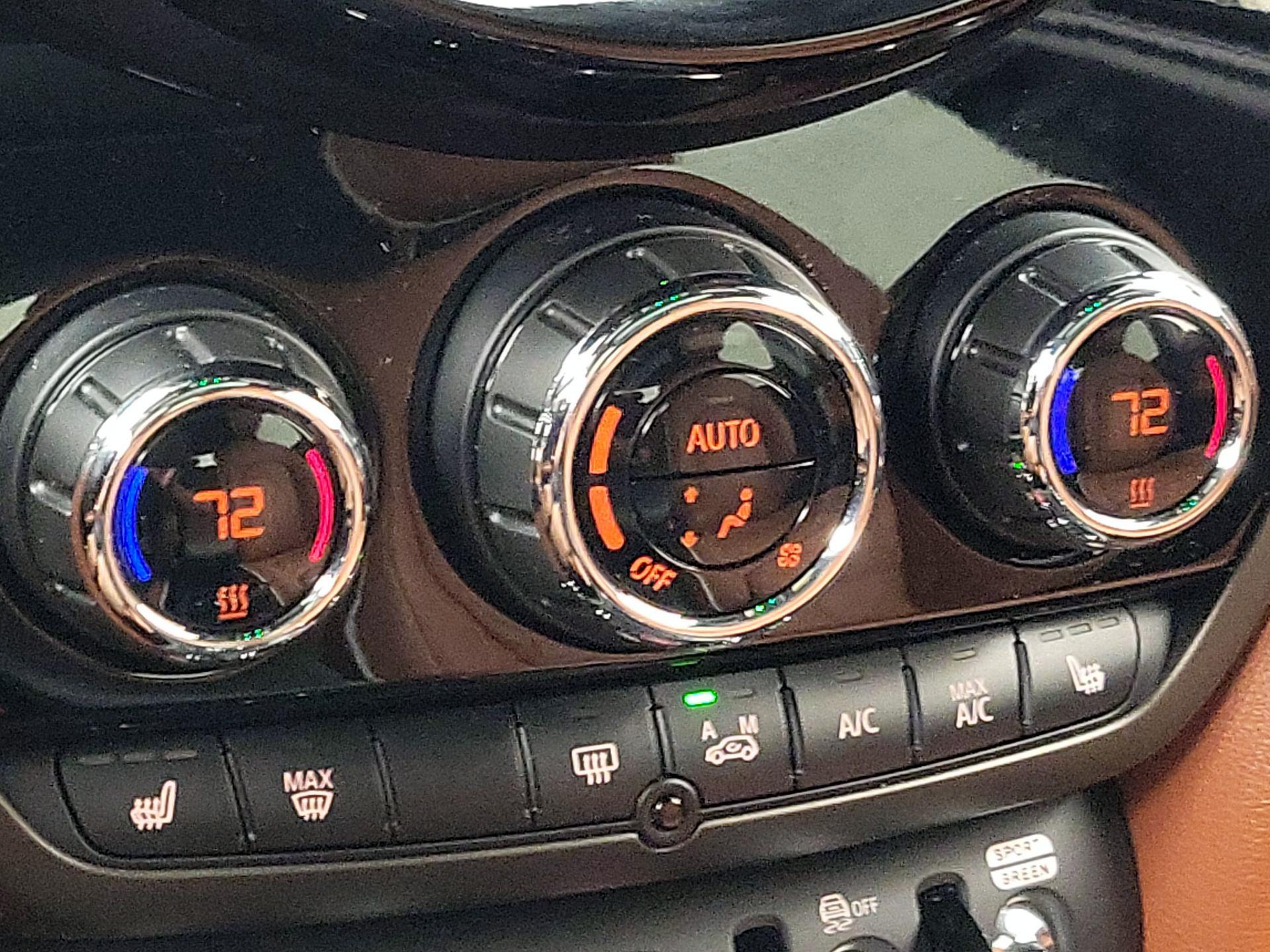 Thumbnail: 2024 MINI Cooper Countryman - 17