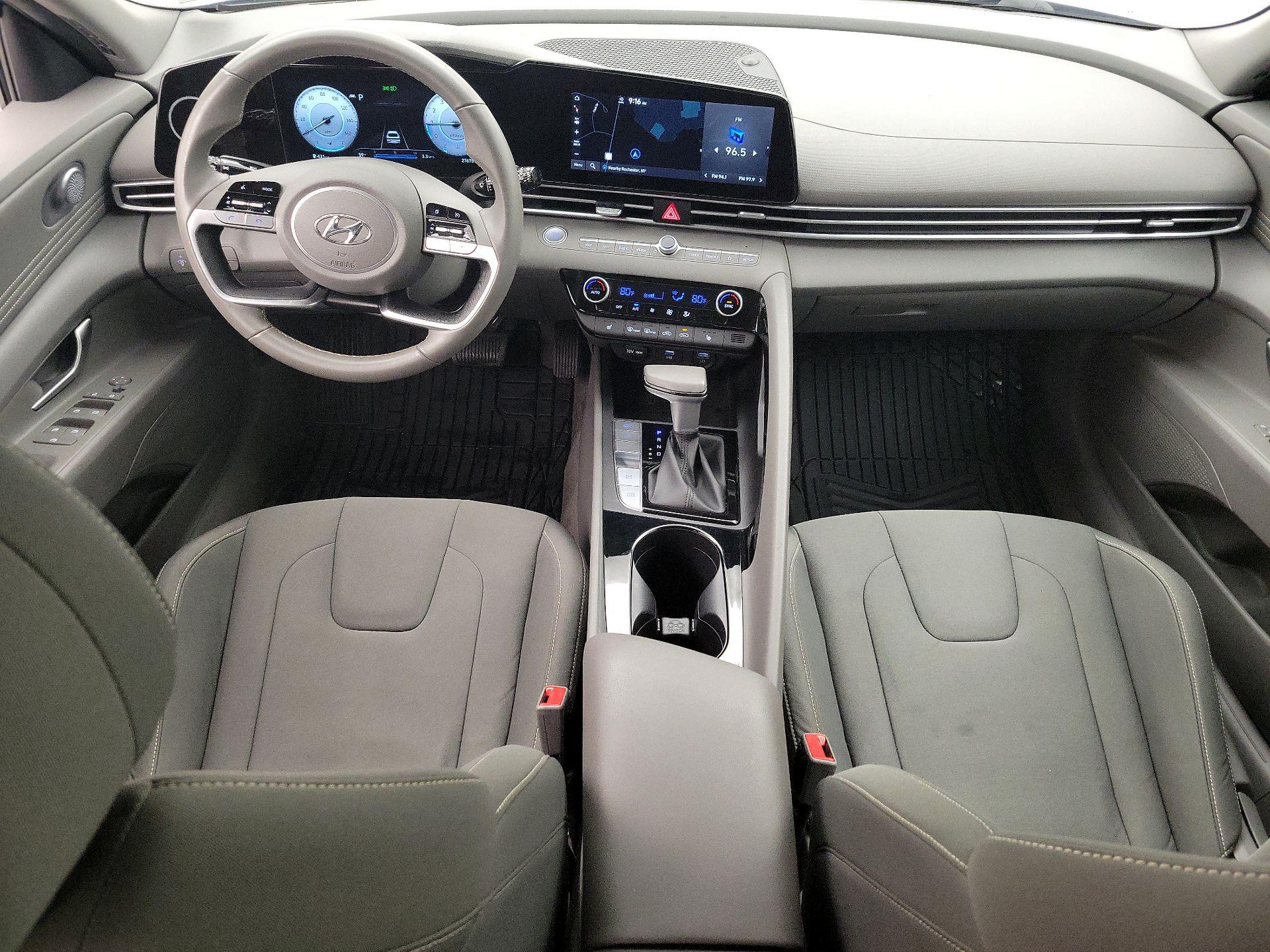 Thumbnail: 2023 Hyundai Elantra - 9