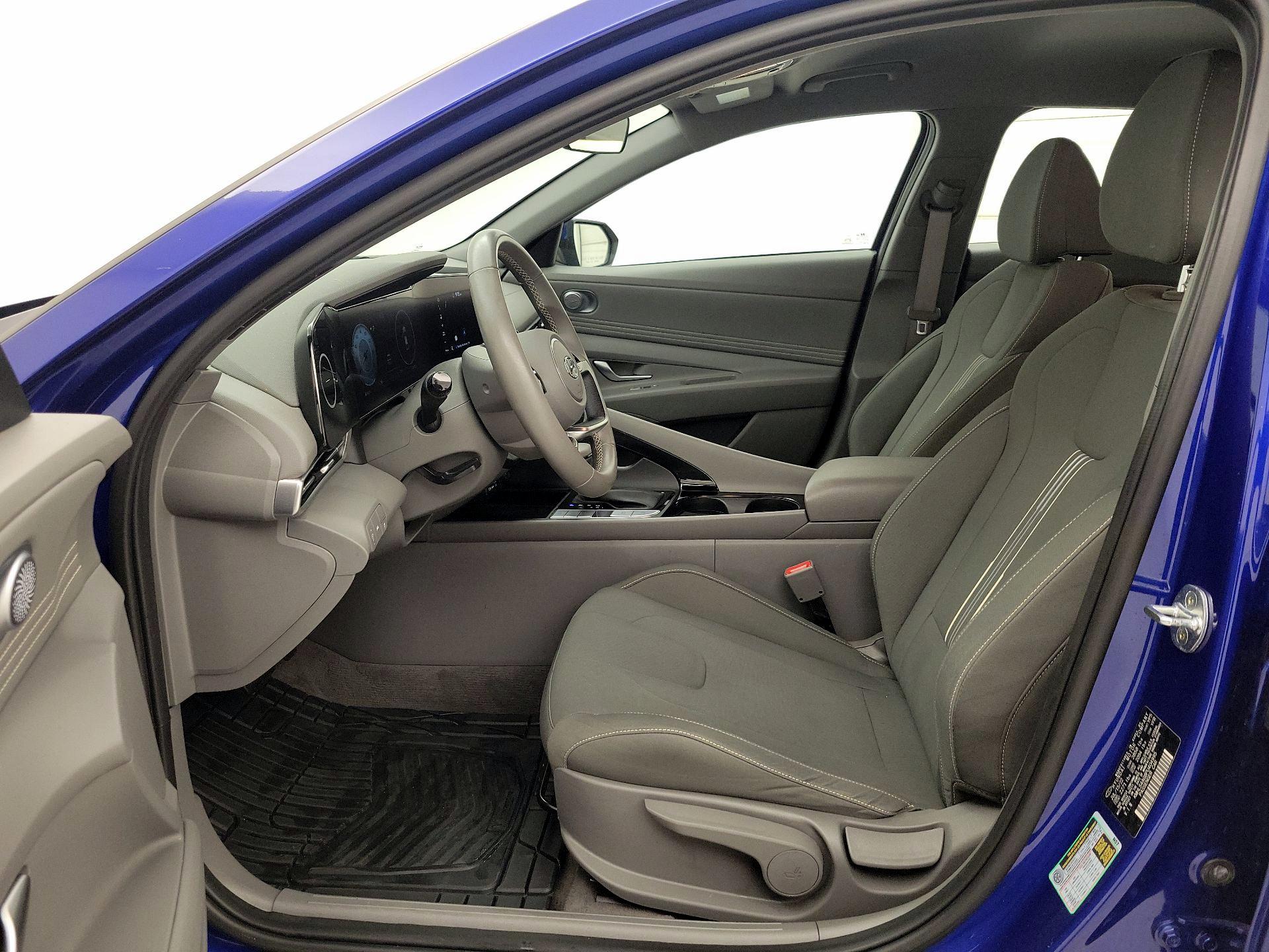 Thumbnail: 2023 Hyundai Elantra - 11