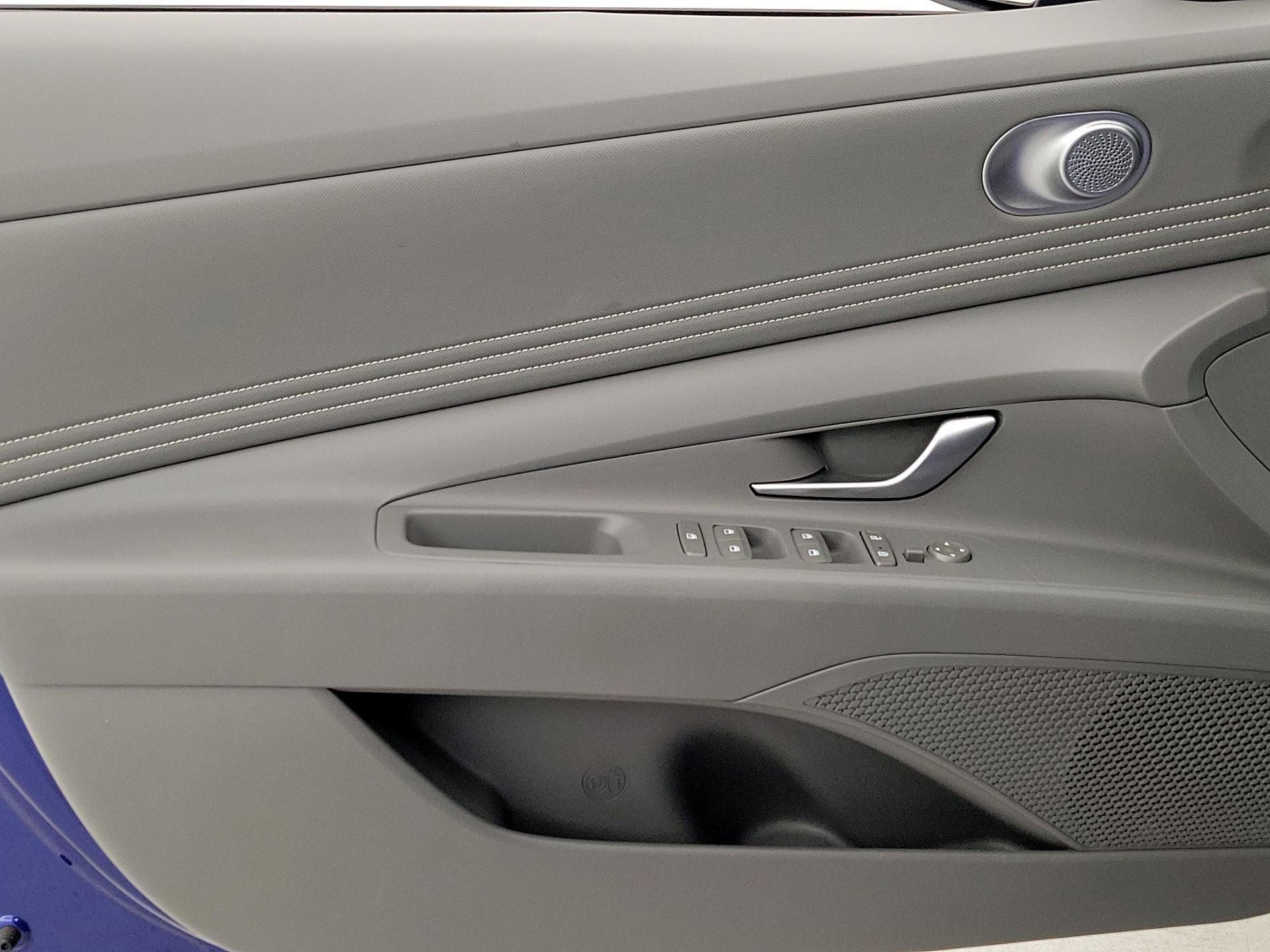 Thumbnail: 2023 Hyundai Elantra - 12