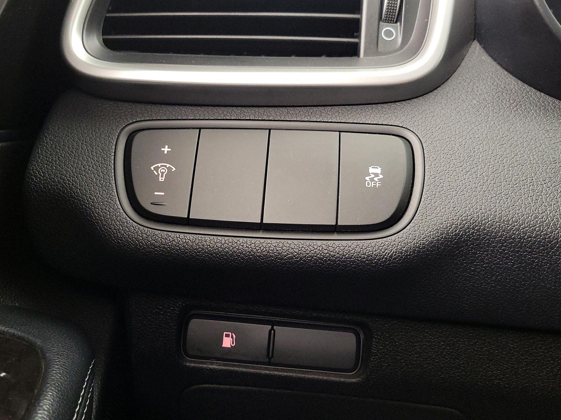 Thumbnail: 2018 Kia Sorento - 13