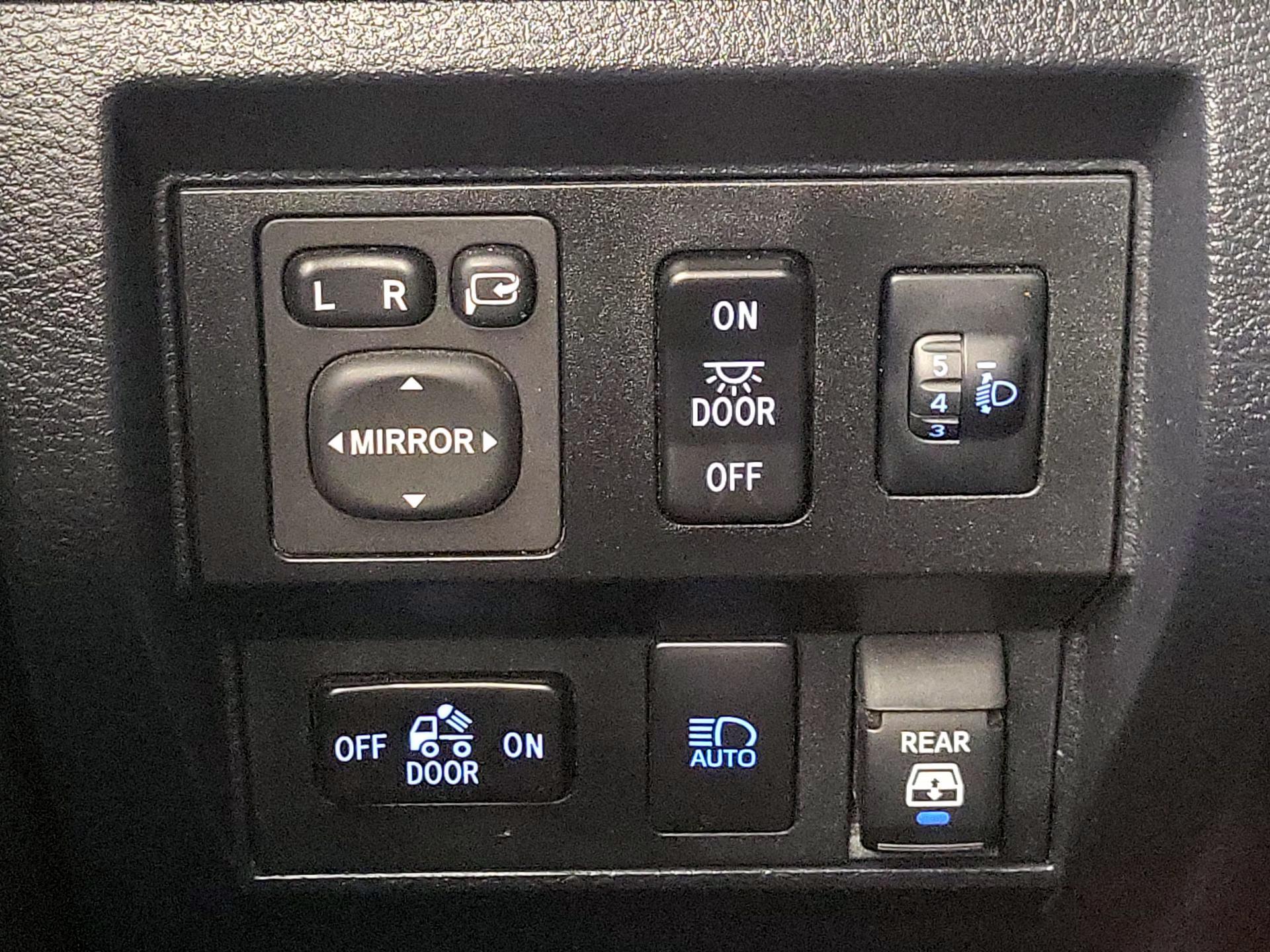 Thumbnail: 2020 Toyota Tundra - 13