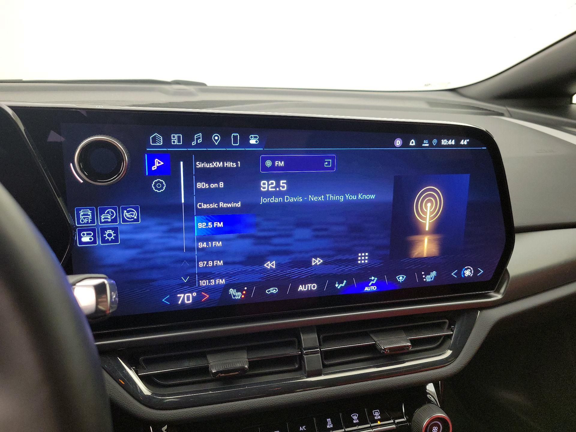 Thumbnail: 2025 Chevrolet Equinox - 16