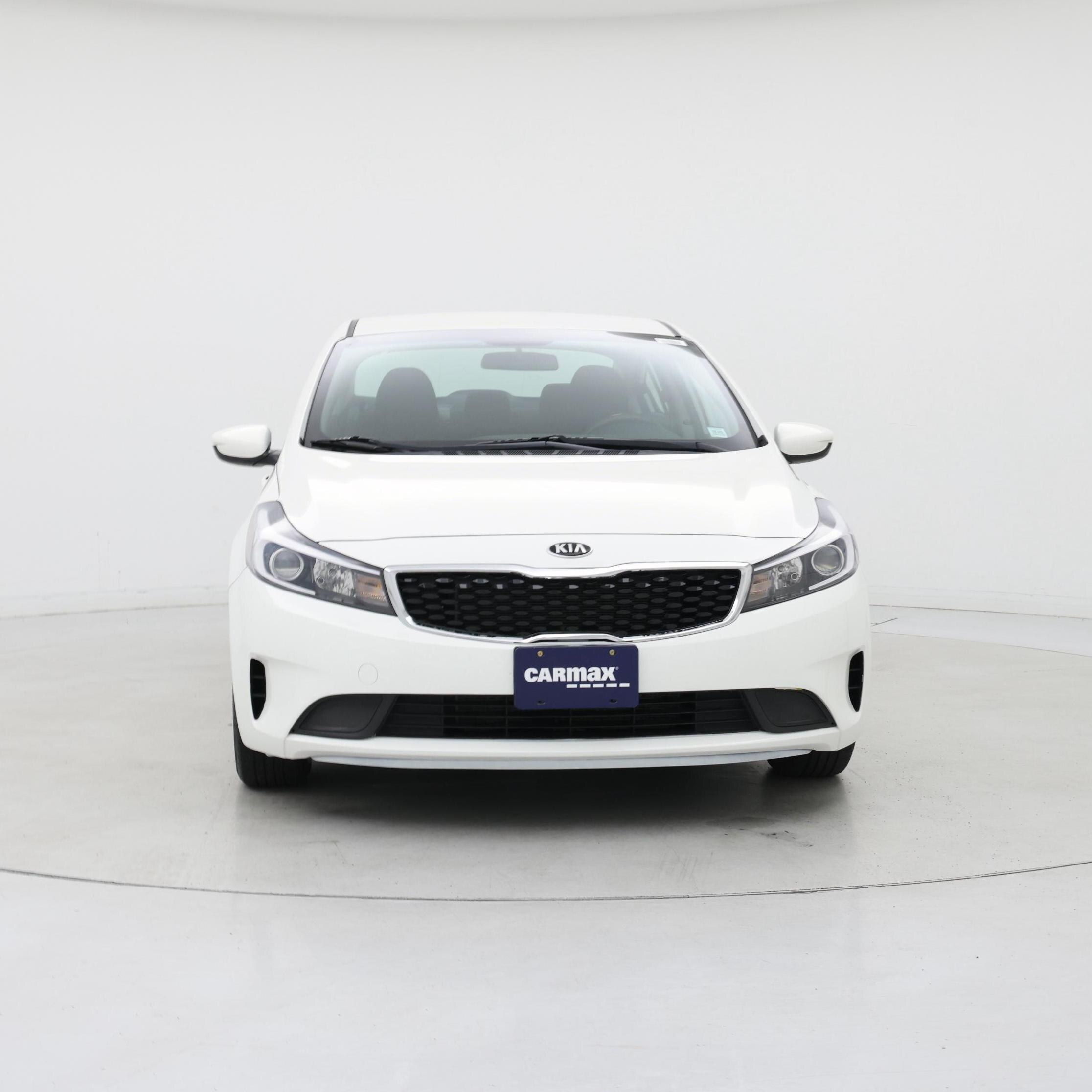 Thumbnail: 2017 Kia Forte - 5