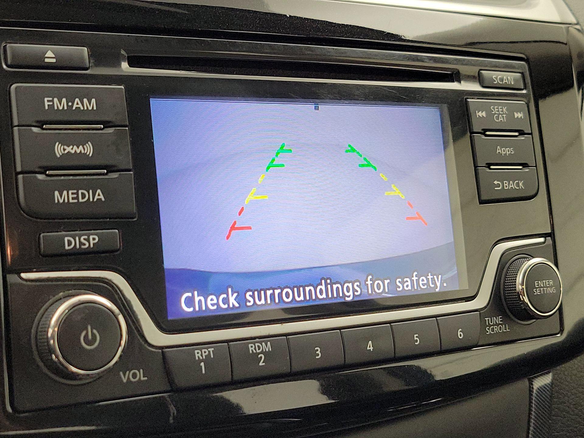 Thumbnail: 2016 Nissan Sentra - 14