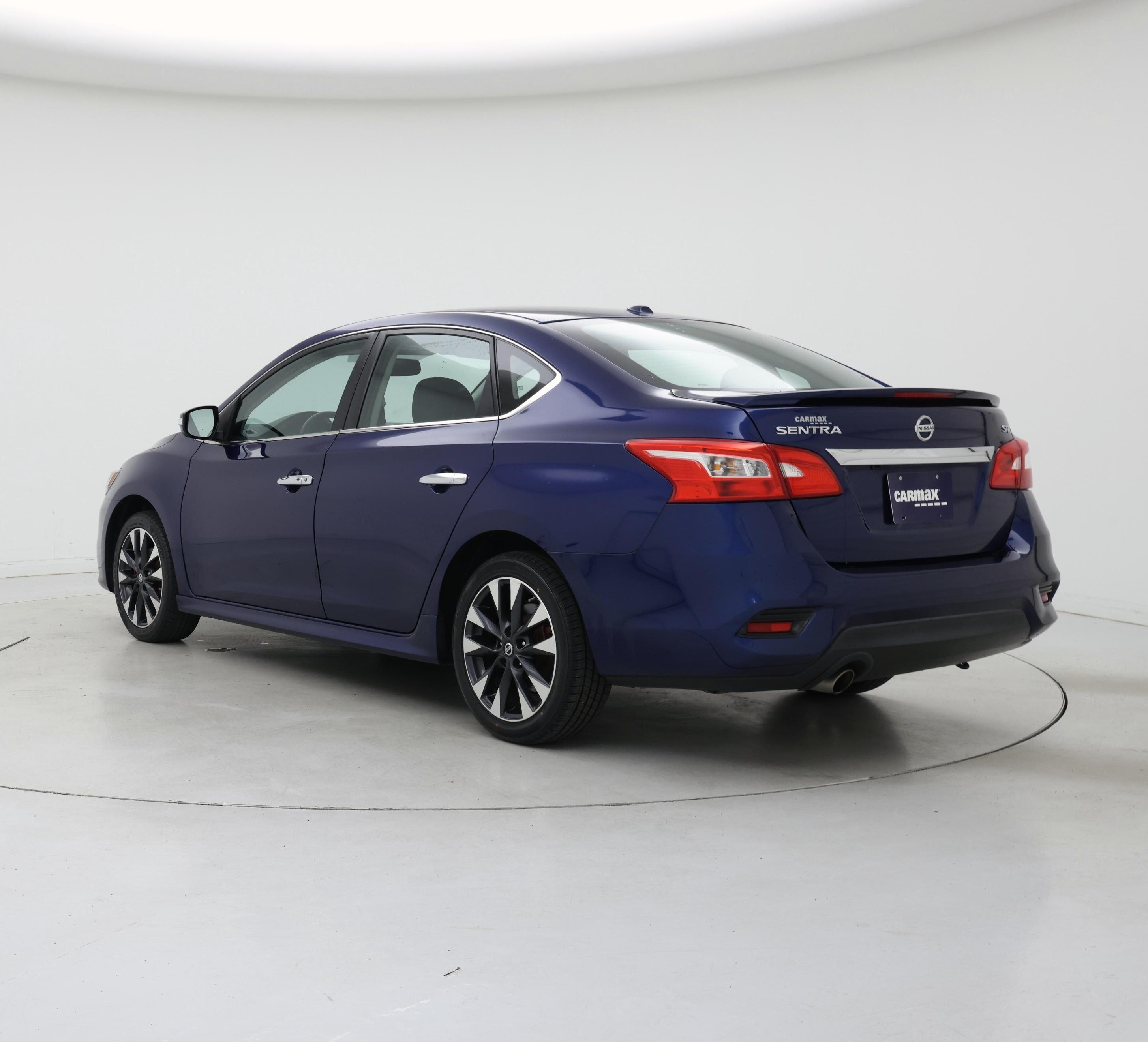 Thumbnail: 2016 Nissan Sentra - 2