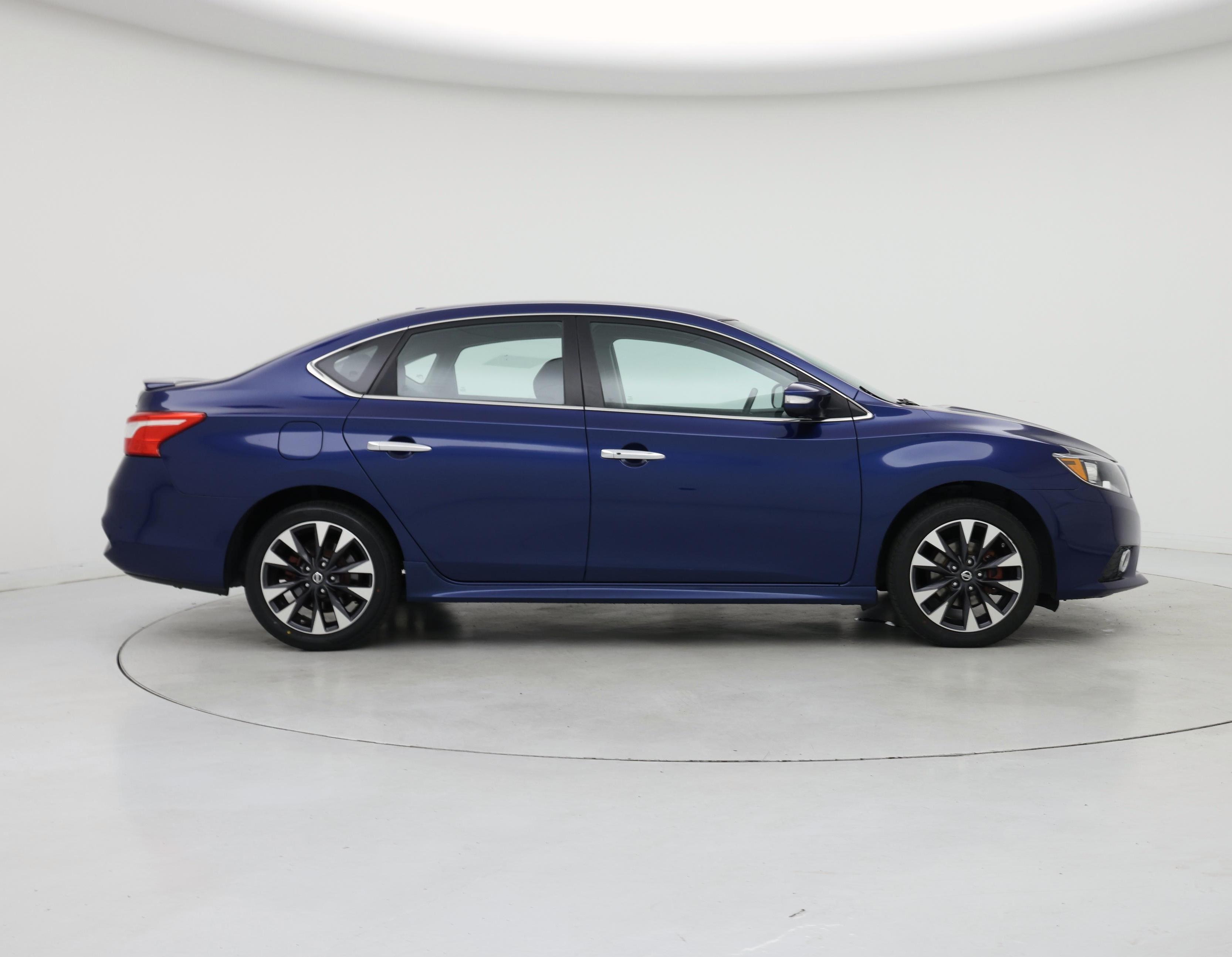 Thumbnail: 2016 Nissan Sentra - 7