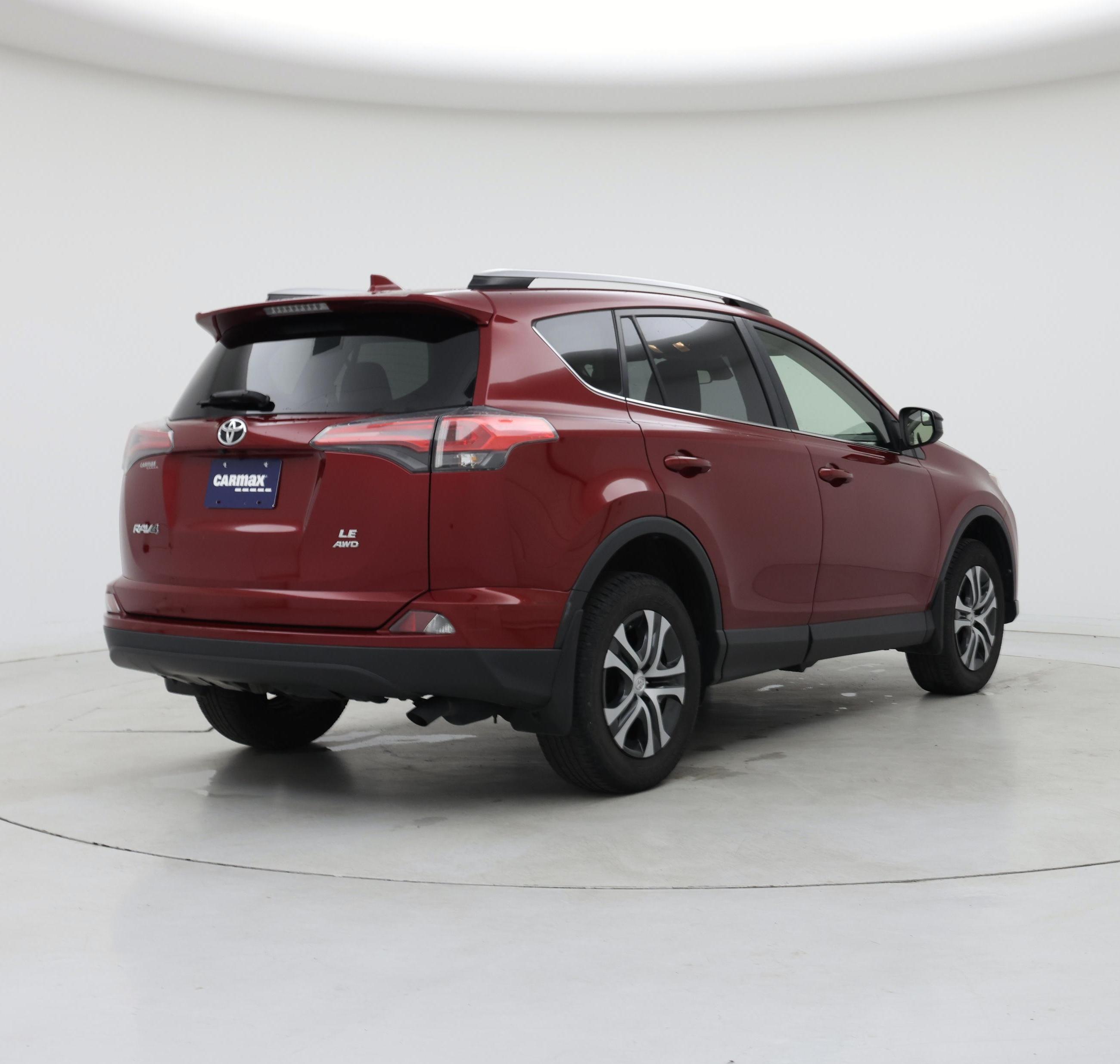 Thumbnail: 2018 Toyota RAV4 - 8