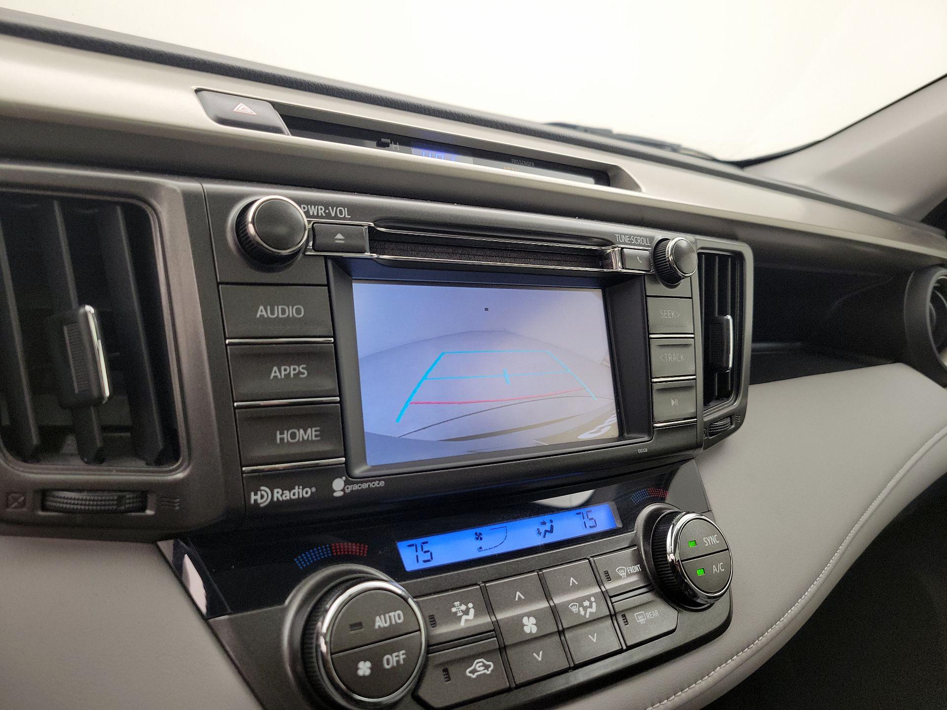 Thumbnail: 2015 Toyota RAV4 - 14