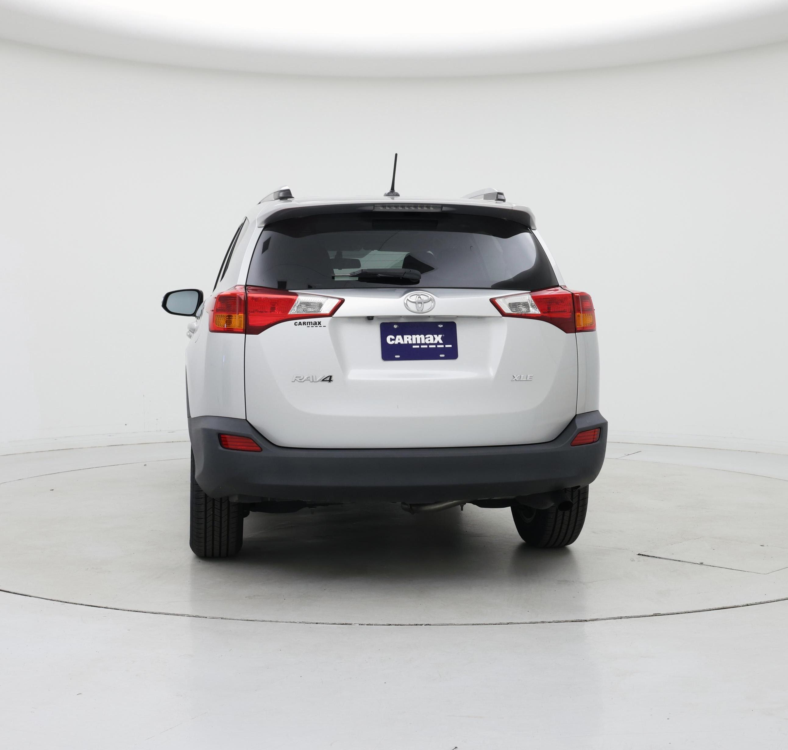 Thumbnail: 2015 Toyota RAV4 - 6