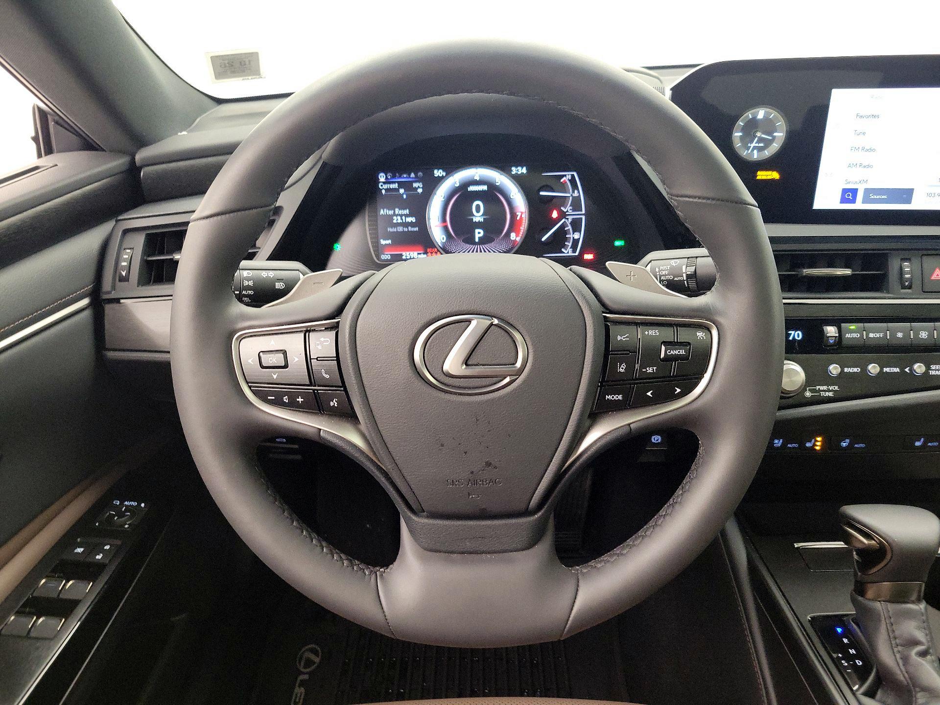 Thumbnail: 2023 Lexus ES - 10