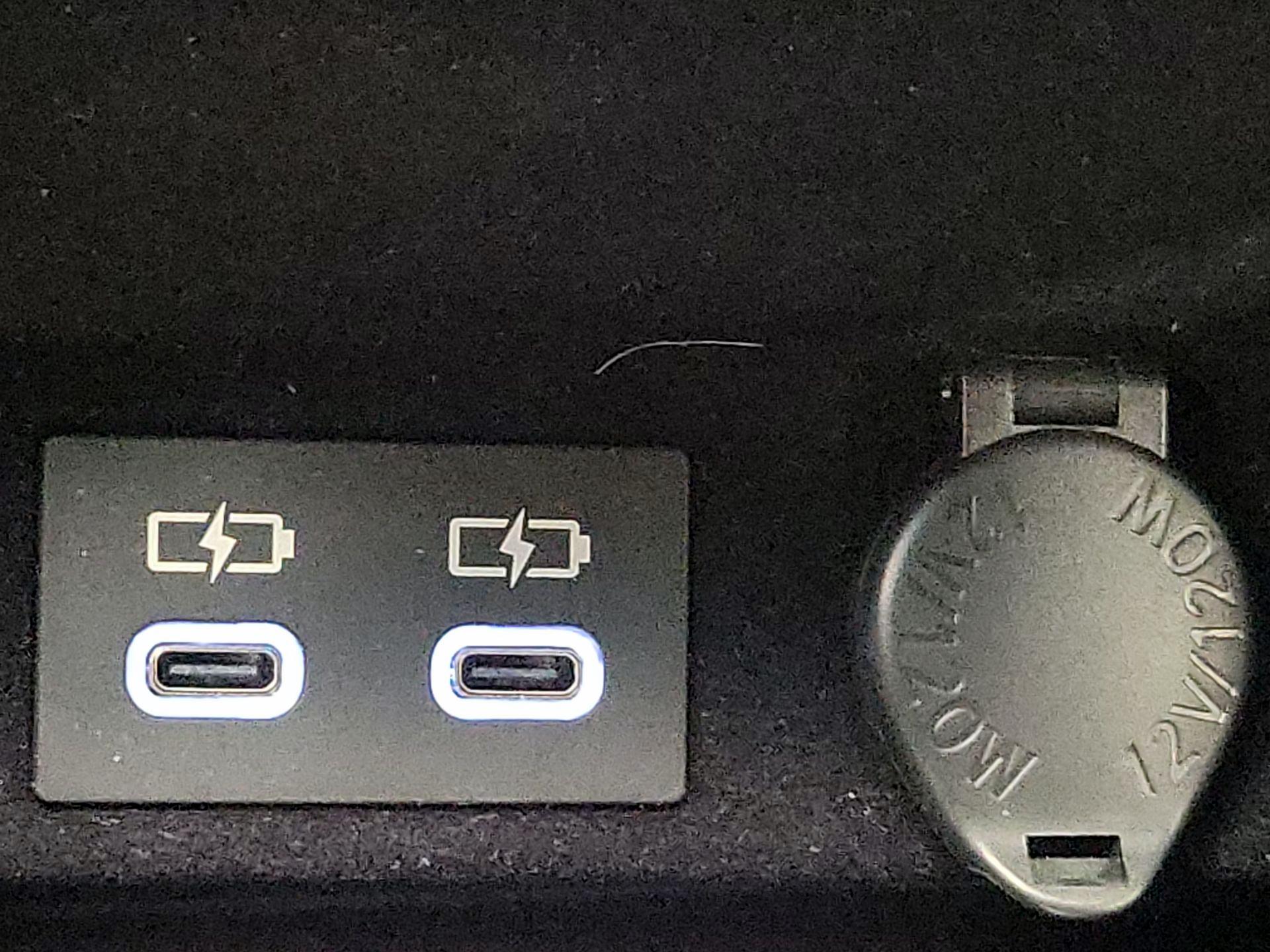 Thumbnail: 2023 Lexus ES - 17