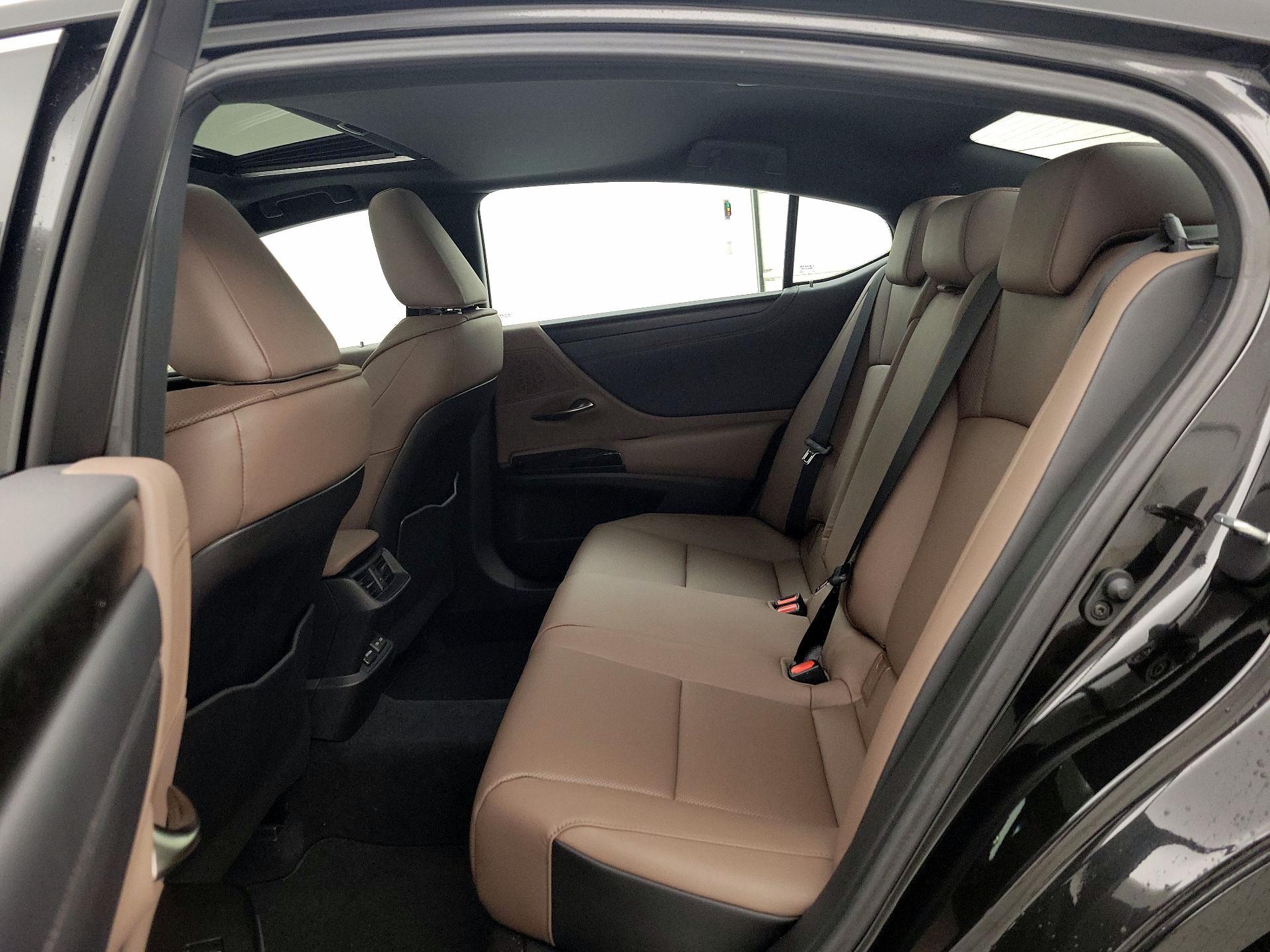 Thumbnail: 2023 Lexus ES - 19