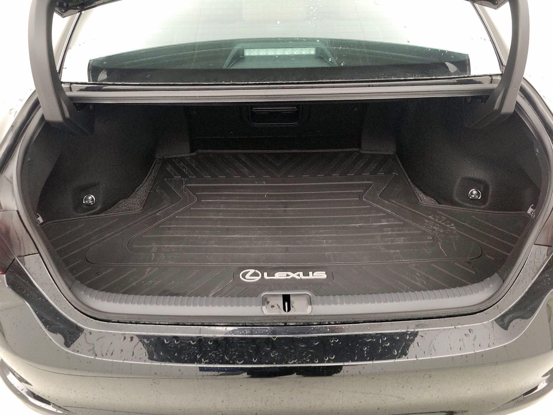 Thumbnail: 2023 Lexus ES - 20