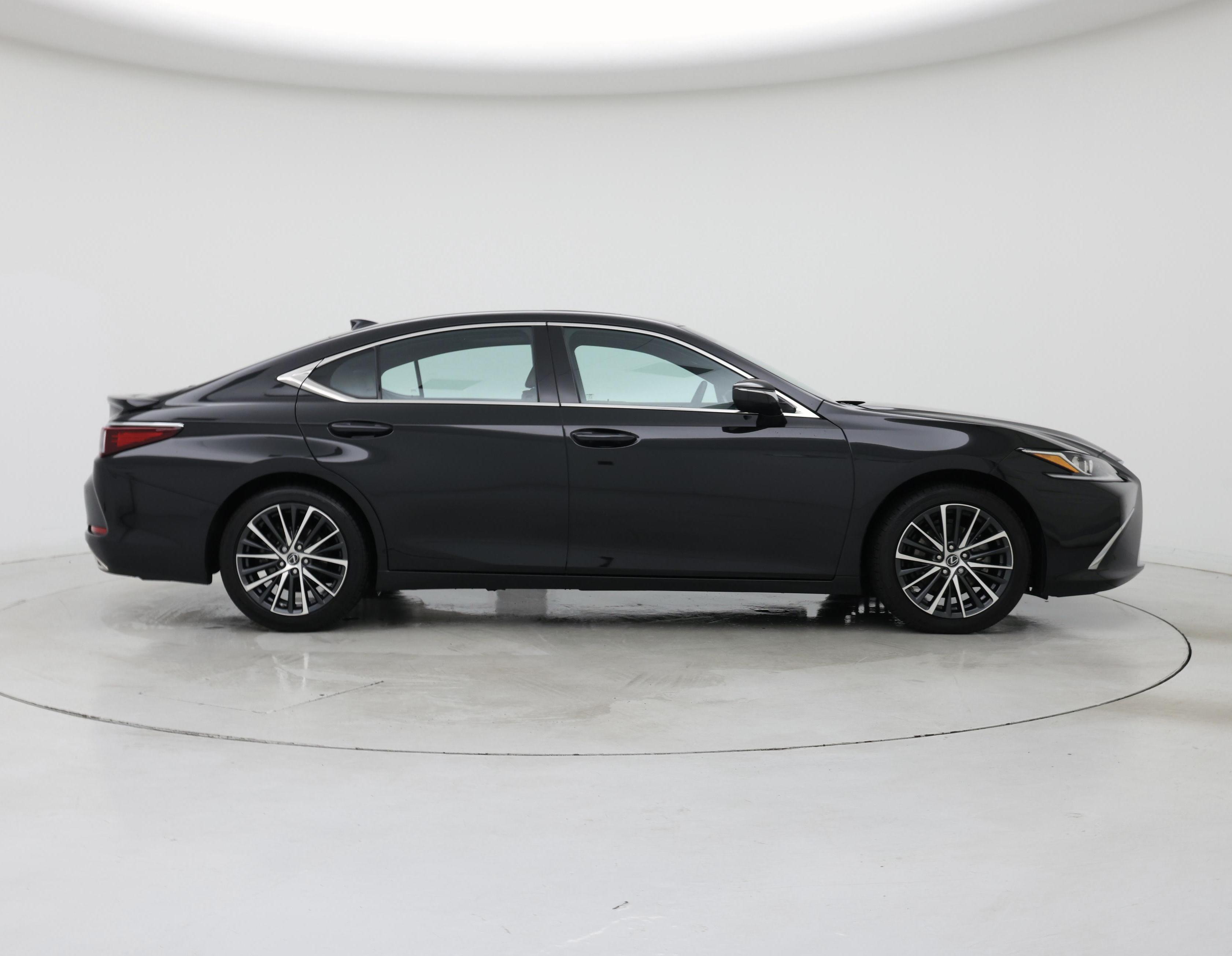 Thumbnail: 2023 Lexus ES - 7