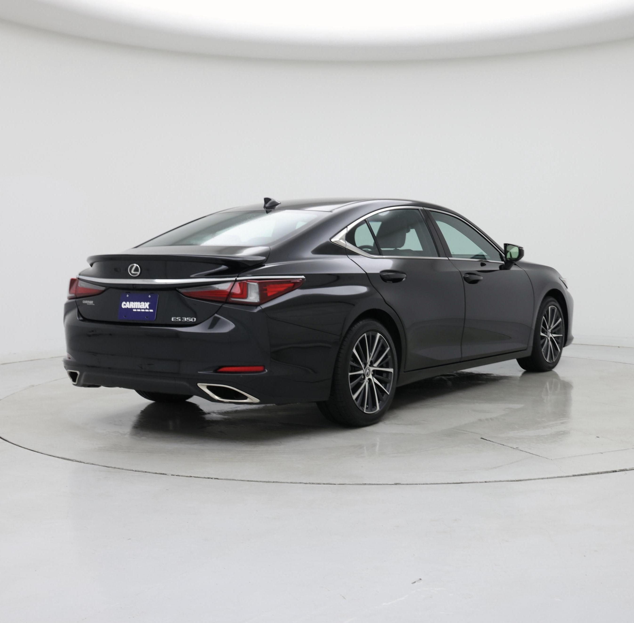 Thumbnail: 2023 Lexus ES - 8