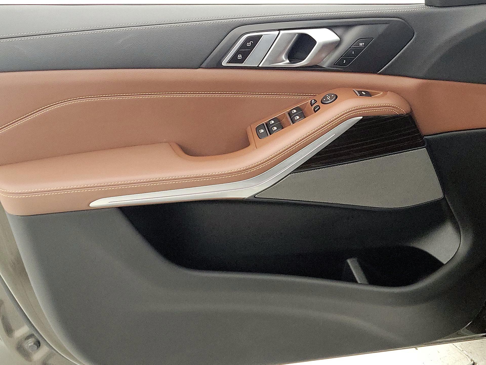 Thumbnail: 2021 BMW X5 - 12