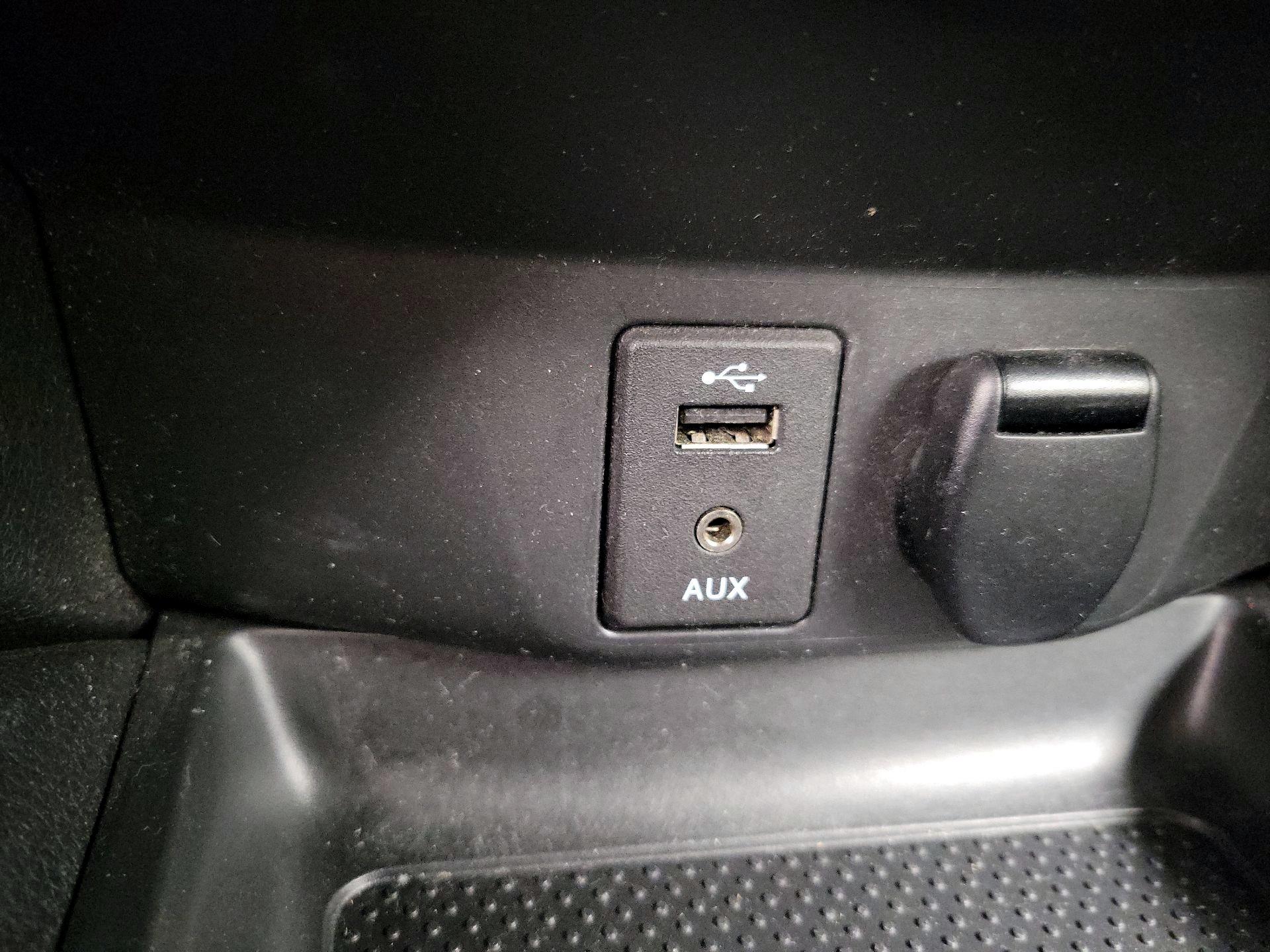 Thumbnail: 2017 Nissan Rogue Sport - 18