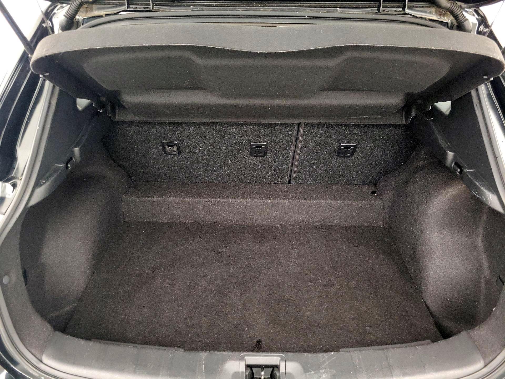 Thumbnail: 2017 Nissan Rogue Sport - 20