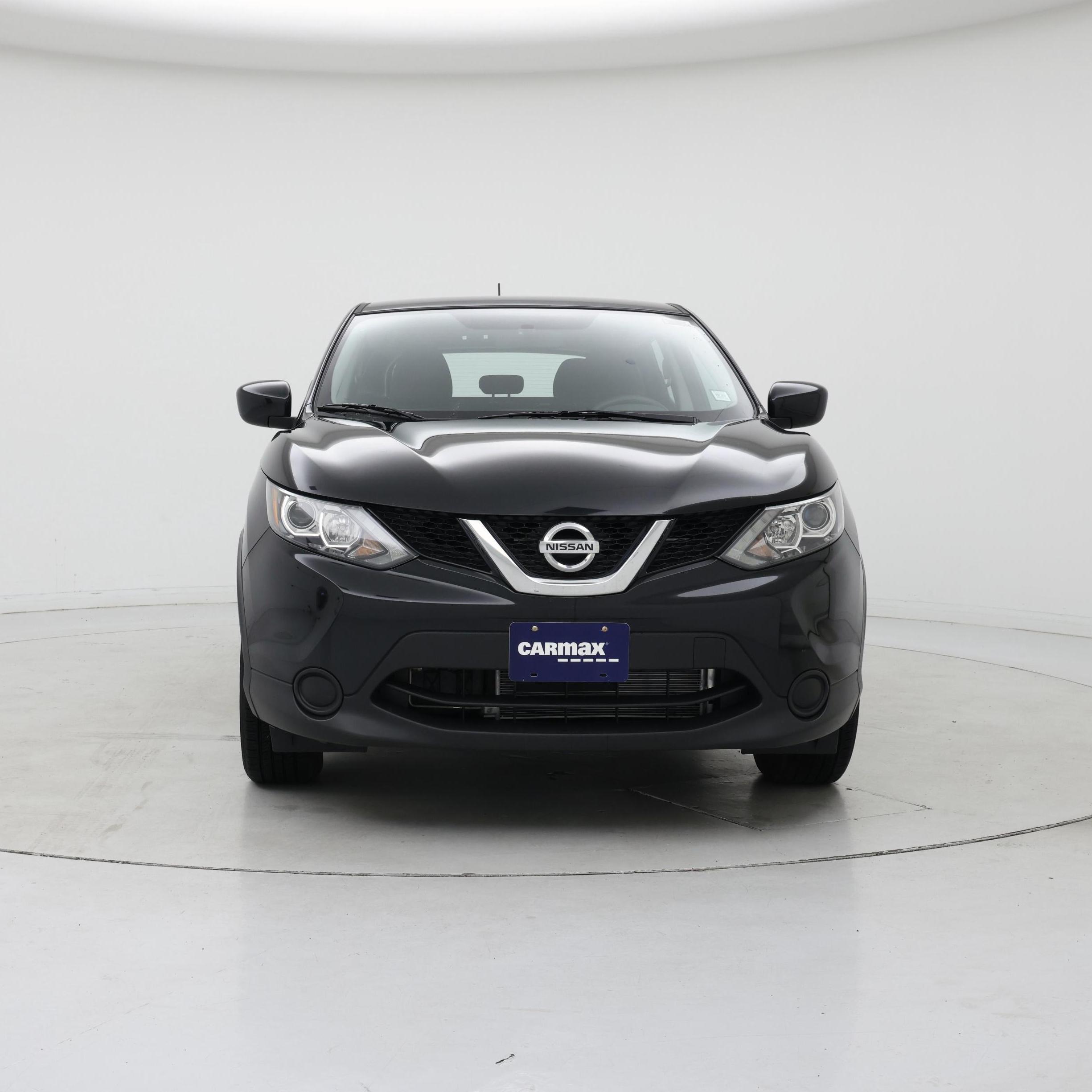 Thumbnail: 2017 Nissan Rogue Sport - 5