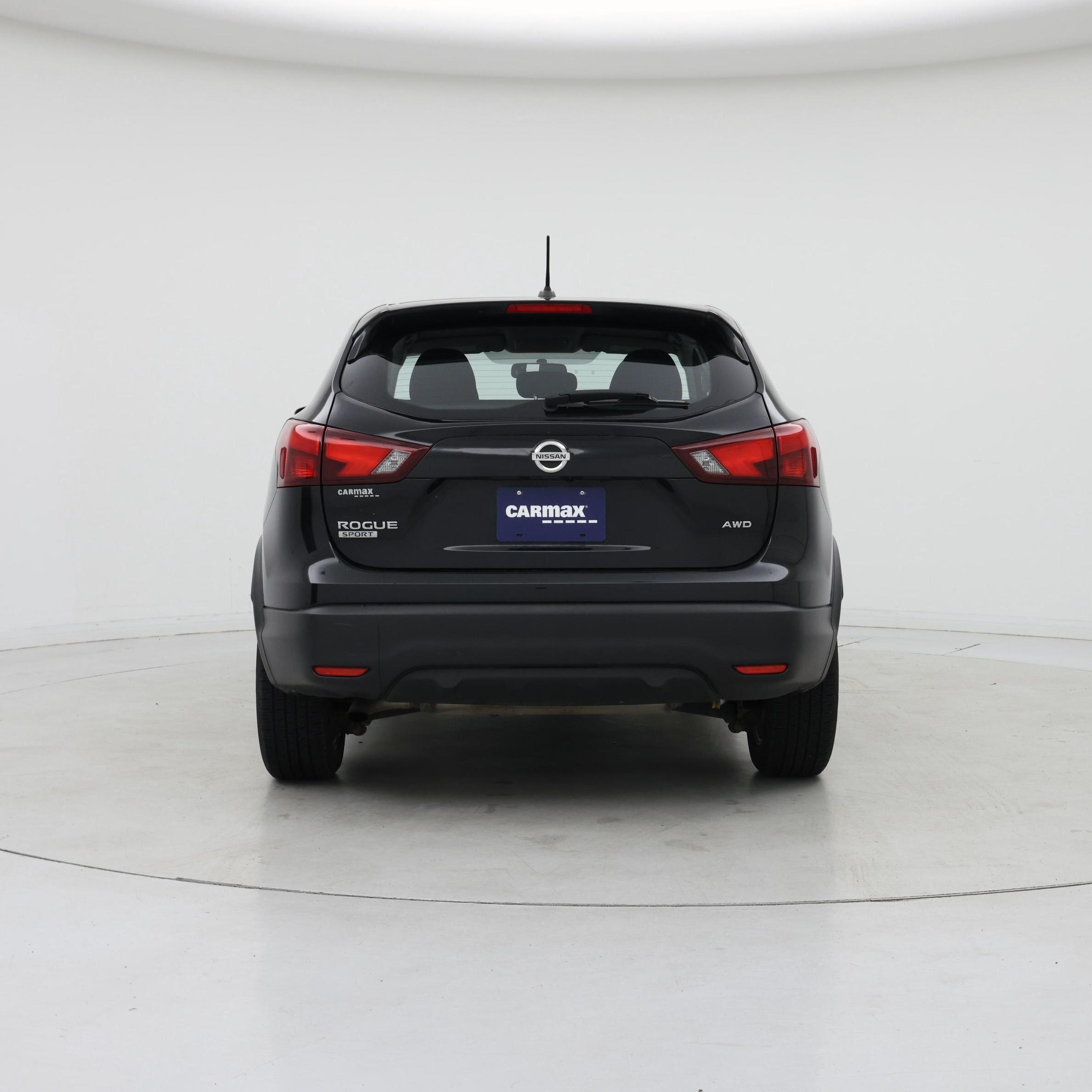 Thumbnail: 2017 Nissan Rogue Sport - 6