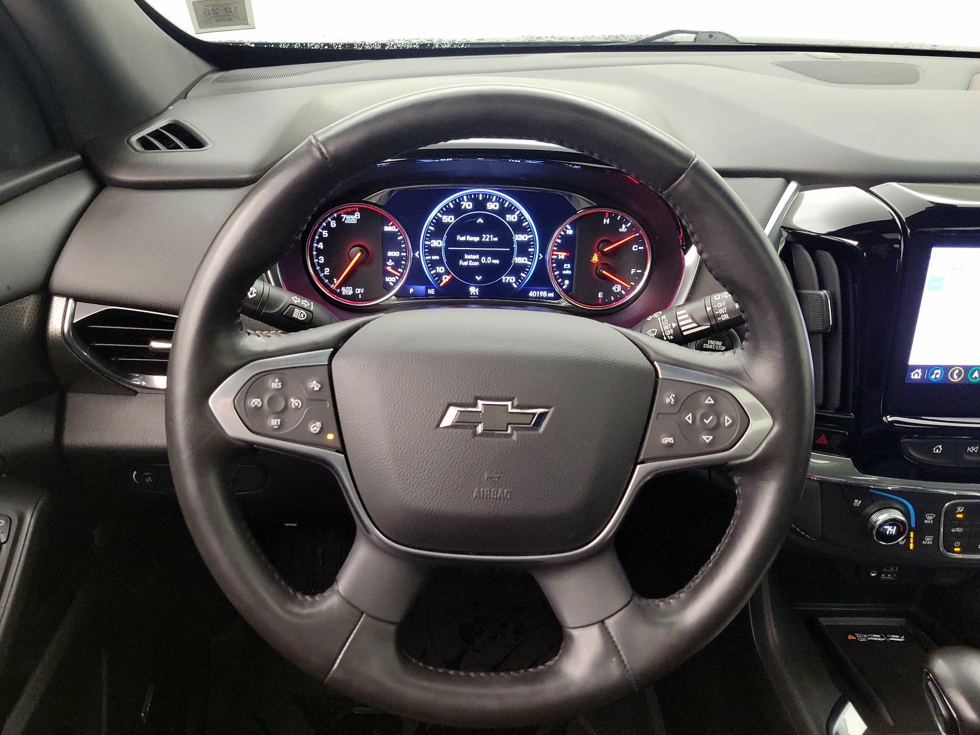 Thumbnail: 2022 Chevrolet Traverse - 10