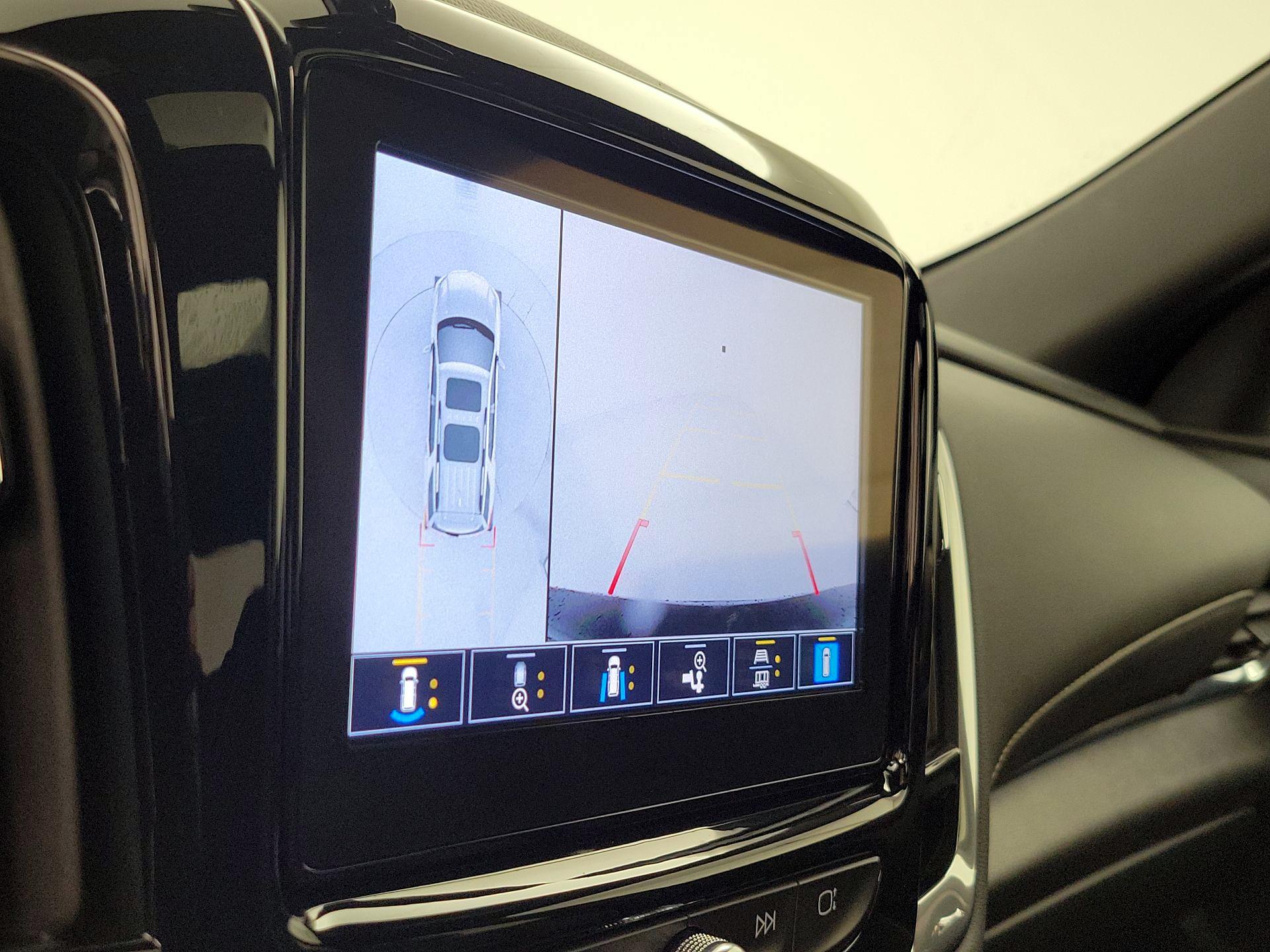 Thumbnail: 2022 Chevrolet Traverse - 15