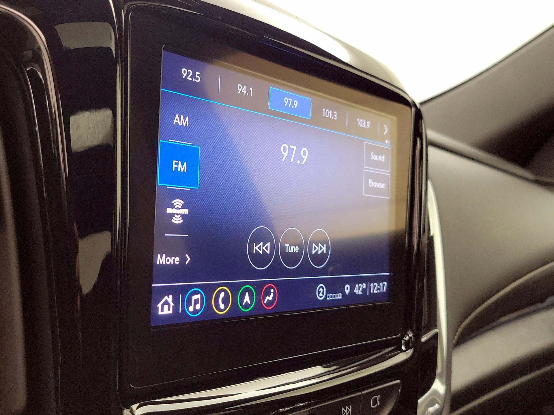 Thumbnail: 2022 Chevrolet Traverse - 16