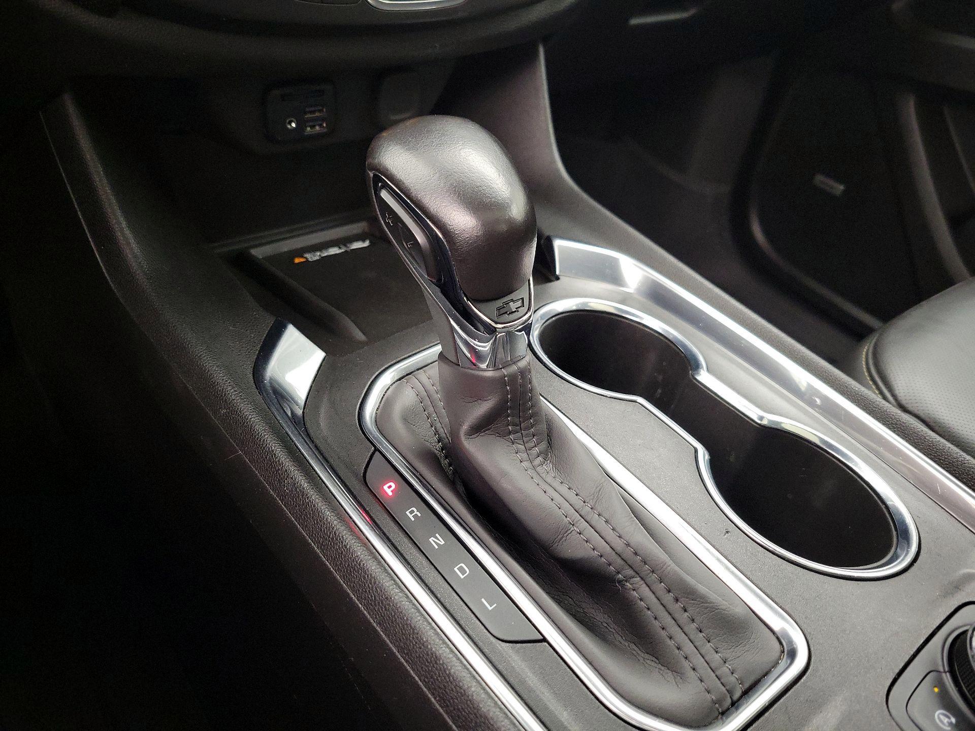 Thumbnail: 2022 Chevrolet Traverse - 18