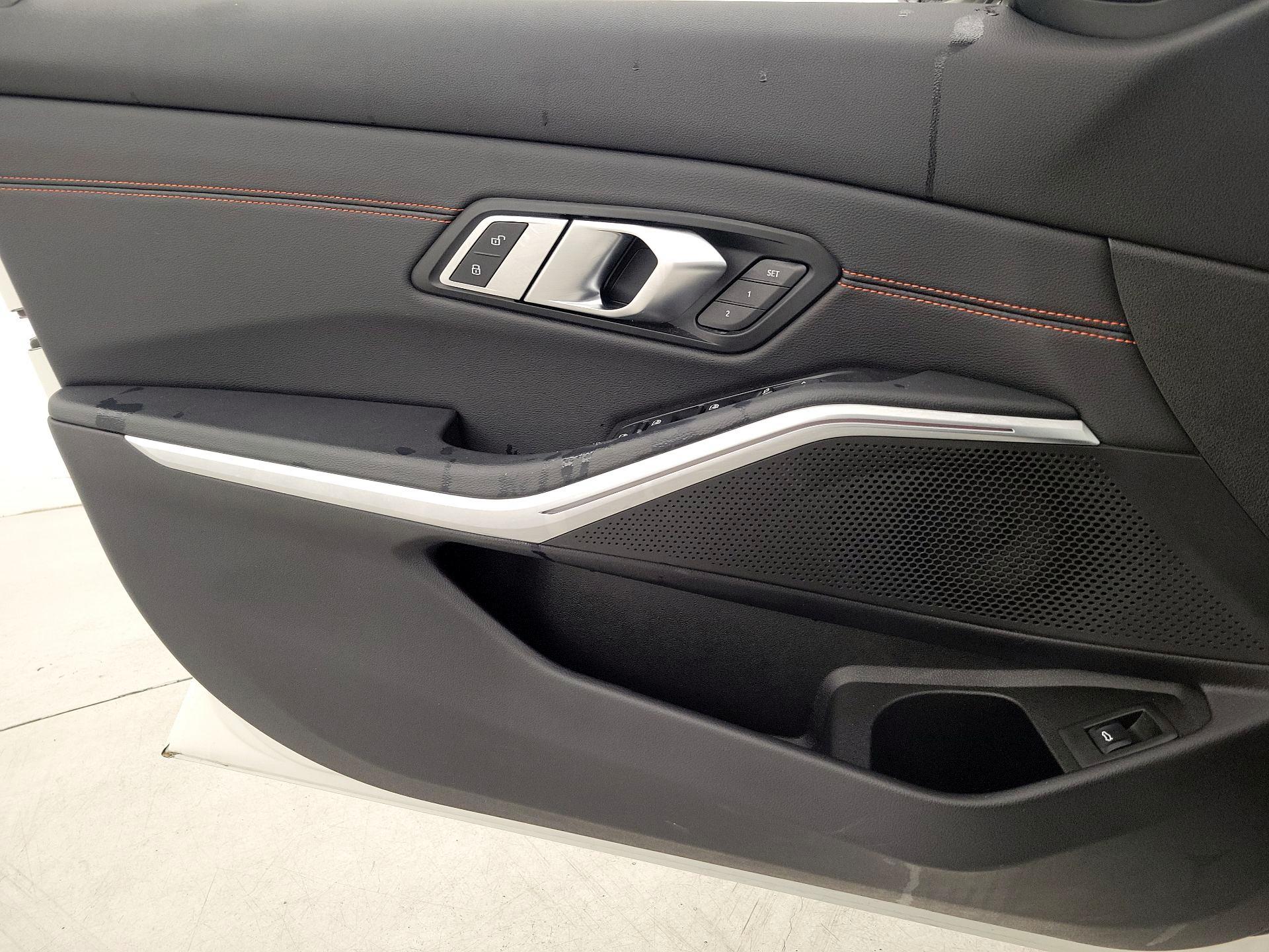 Thumbnail: 2020 BMW 3 Series - 12