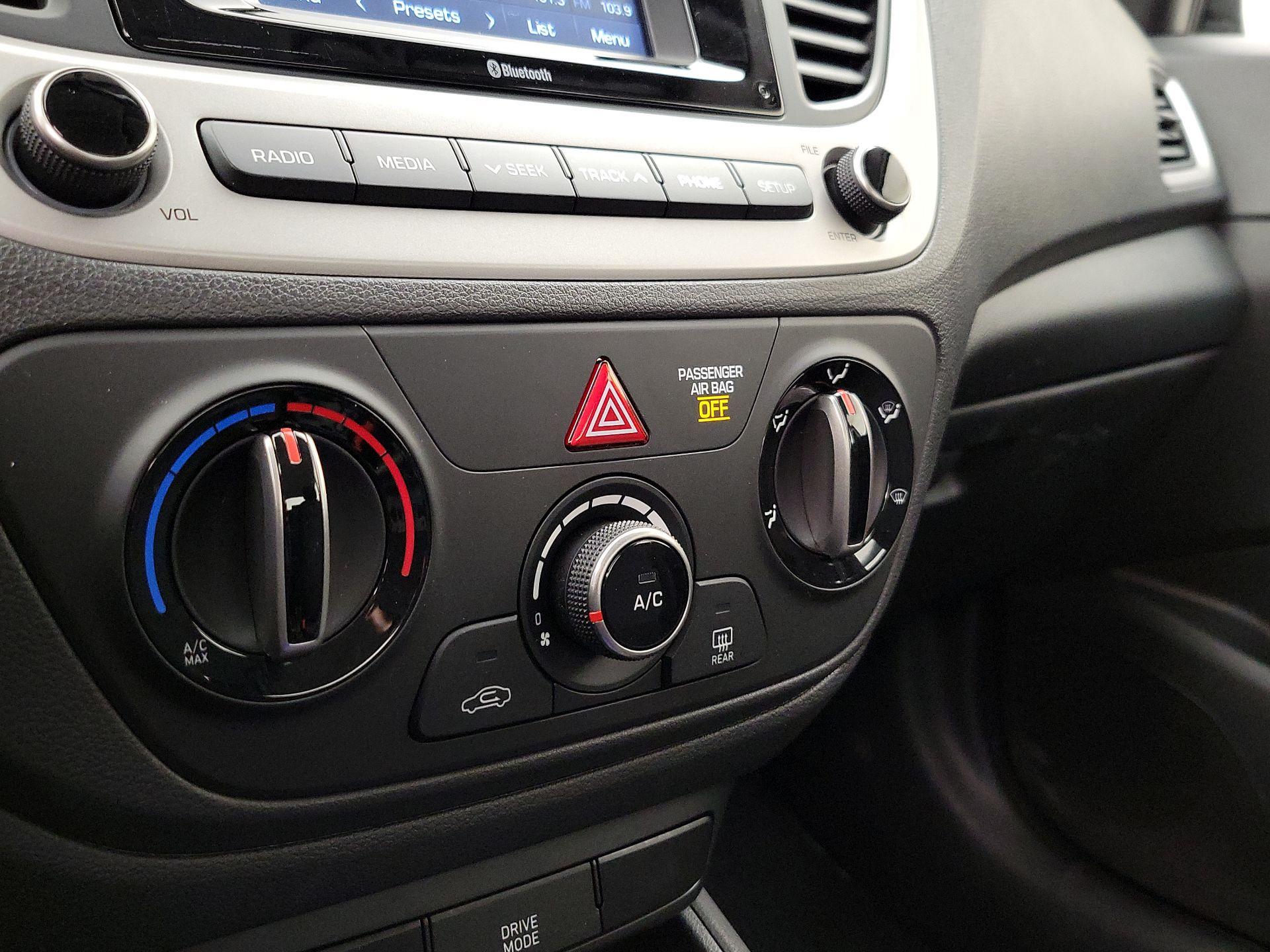 Thumbnail: 2021 Hyundai Accent - 15