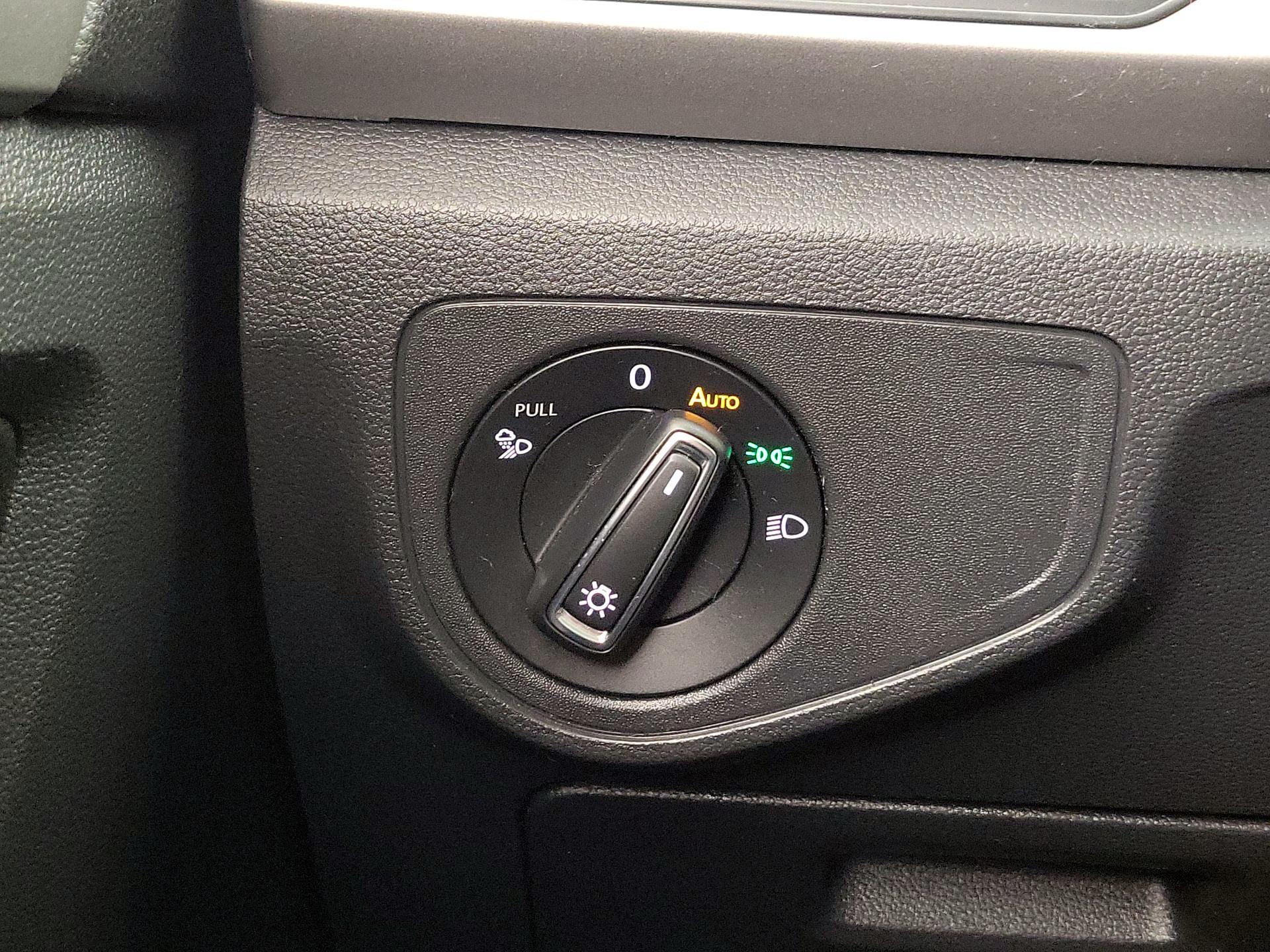 Thumbnail: 2020 Volkswagen Atlas - 13