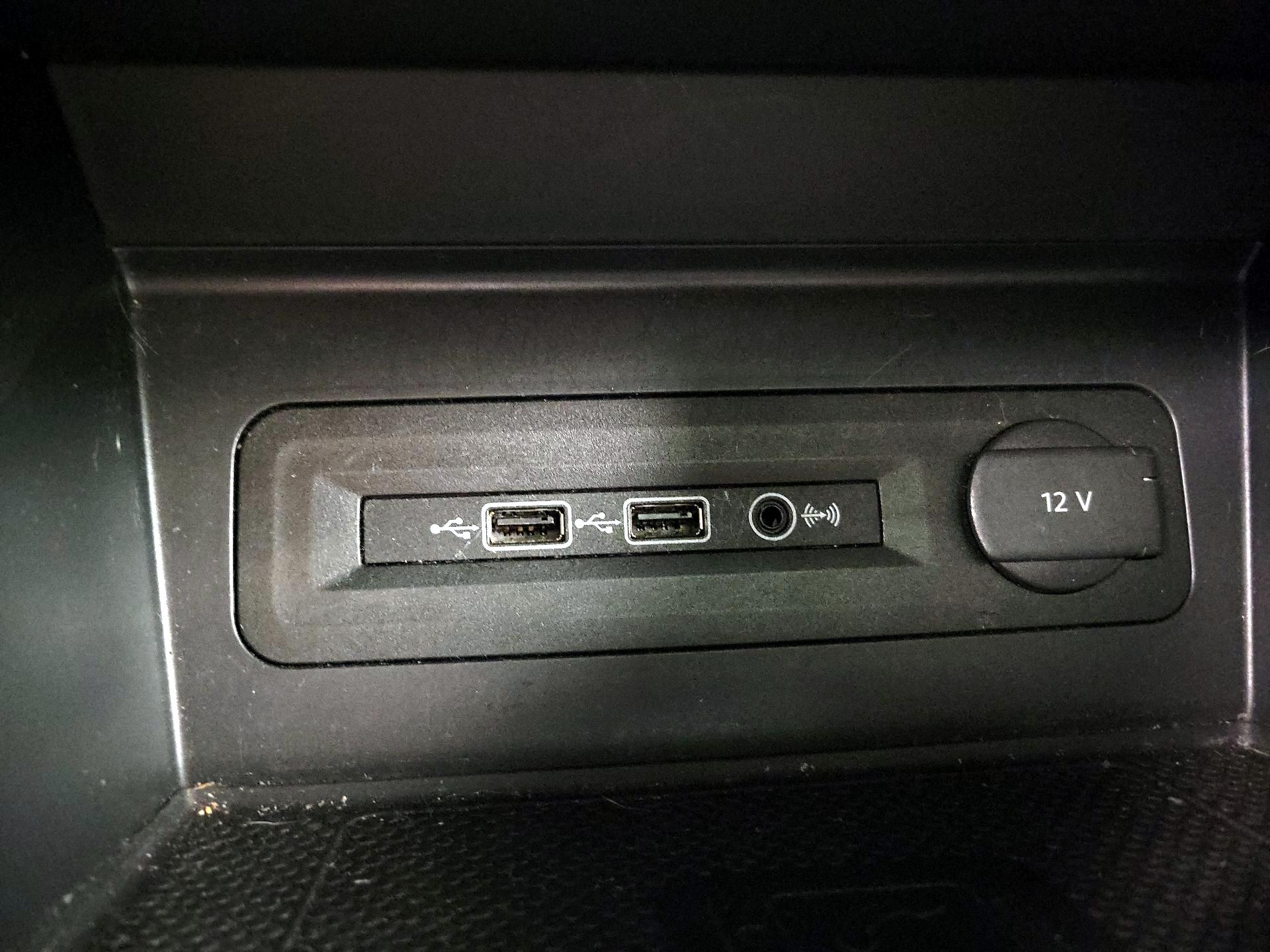 Thumbnail: 2020 Volkswagen Atlas - 18