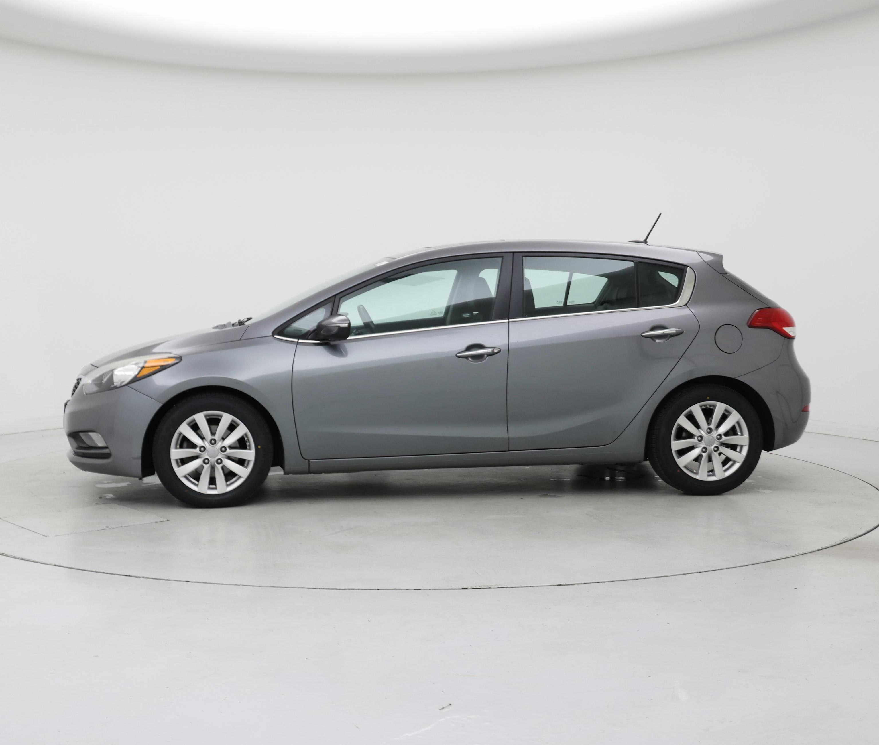 Thumbnail: 2015 Kia Forte - 3