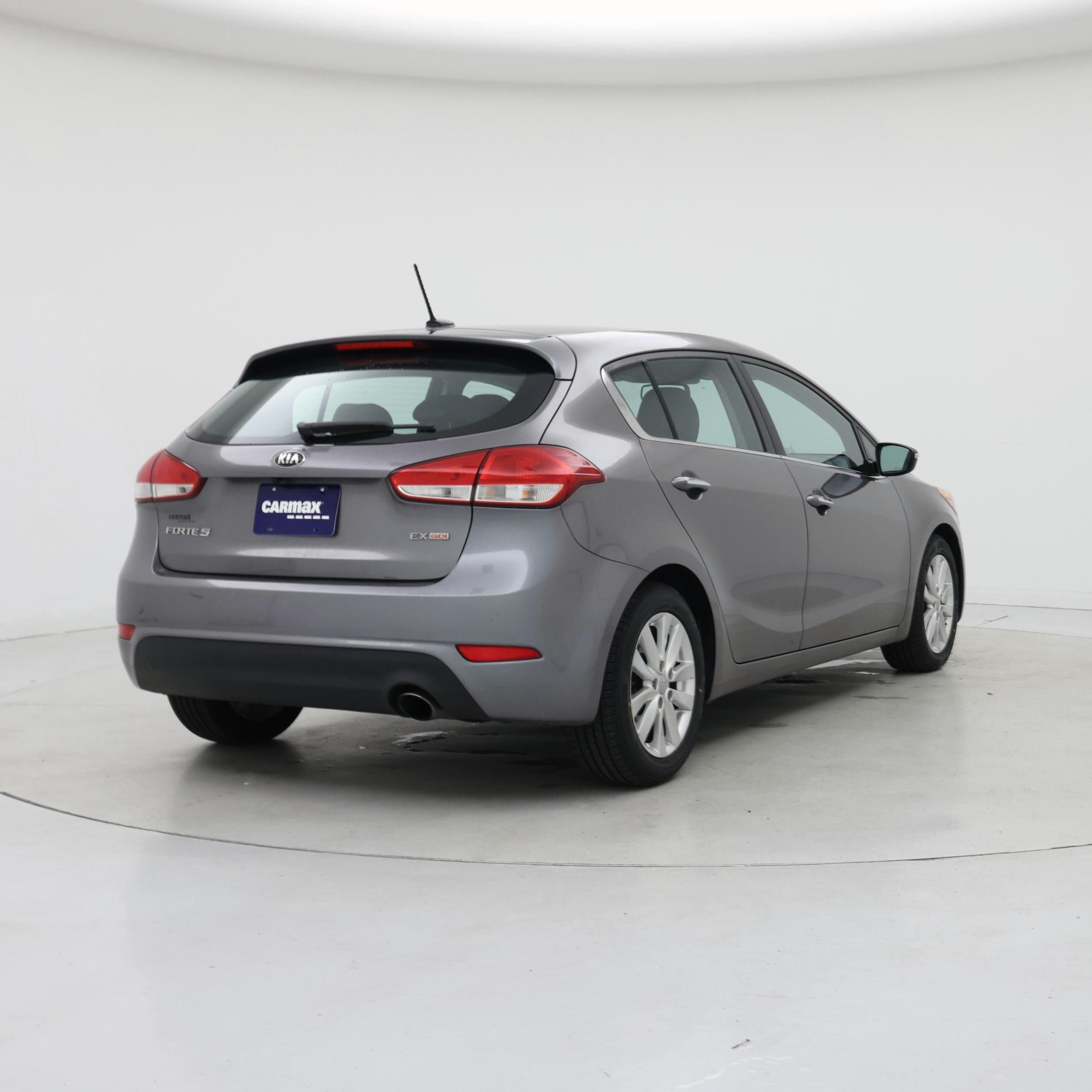 Thumbnail: 2015 Kia Forte - 8