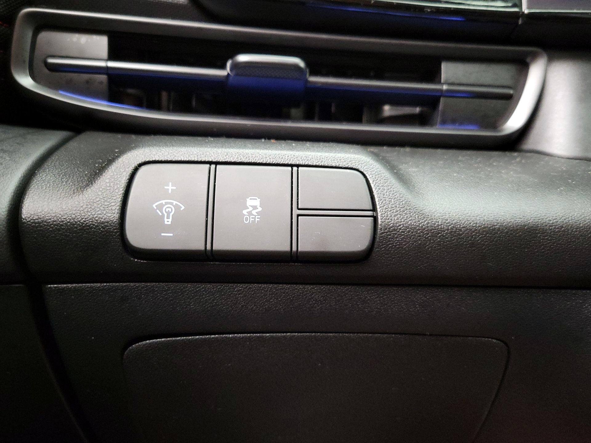 Thumbnail: 2024 Hyundai Elantra - 13