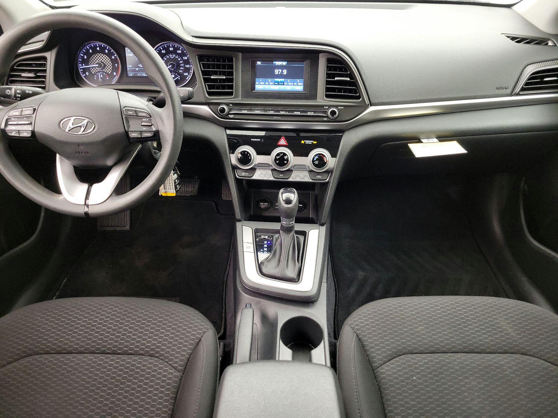 Thumbnail: 2019 Hyundai Elantra - 9