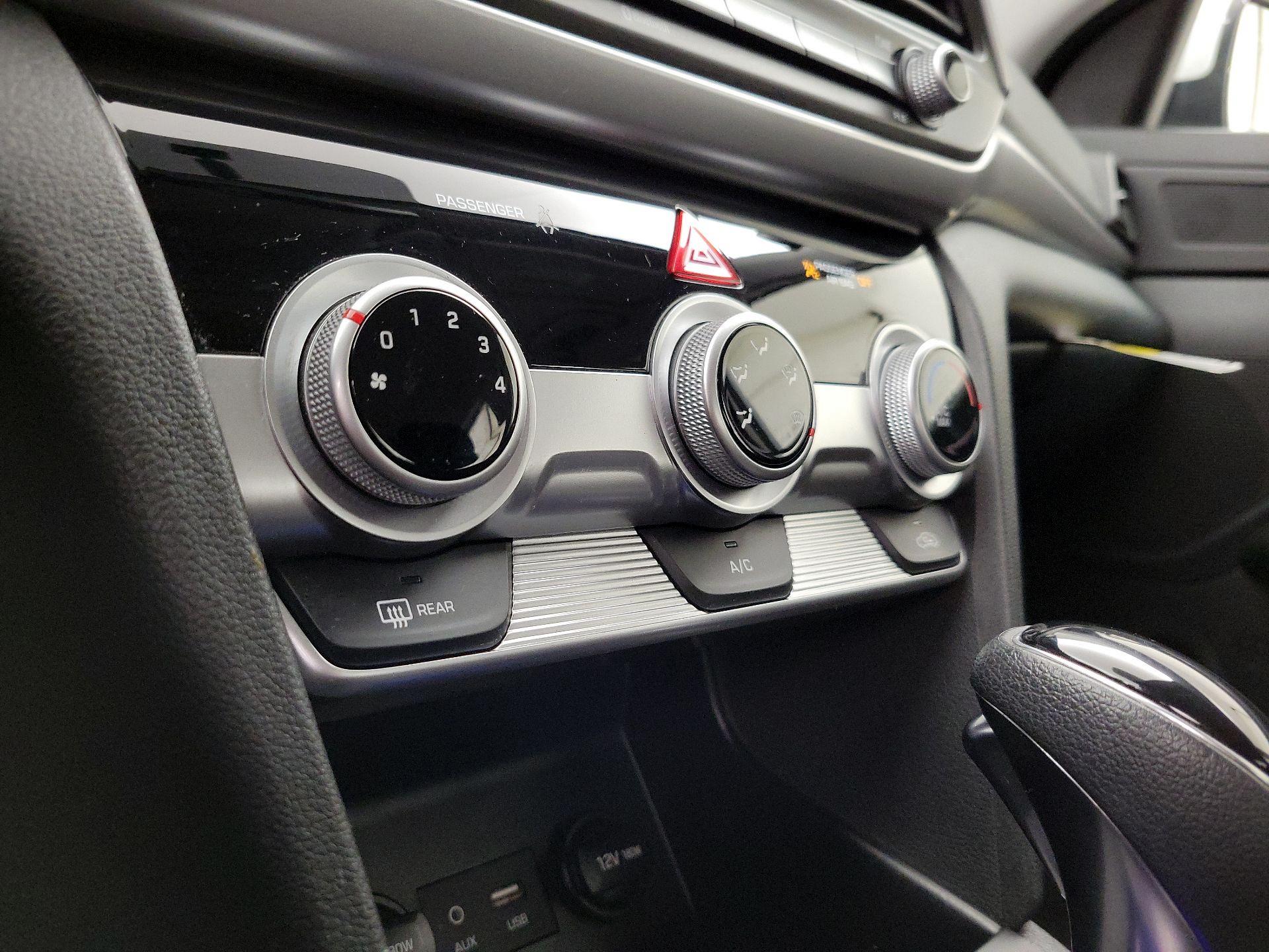 Thumbnail: 2019 Hyundai Elantra - 15