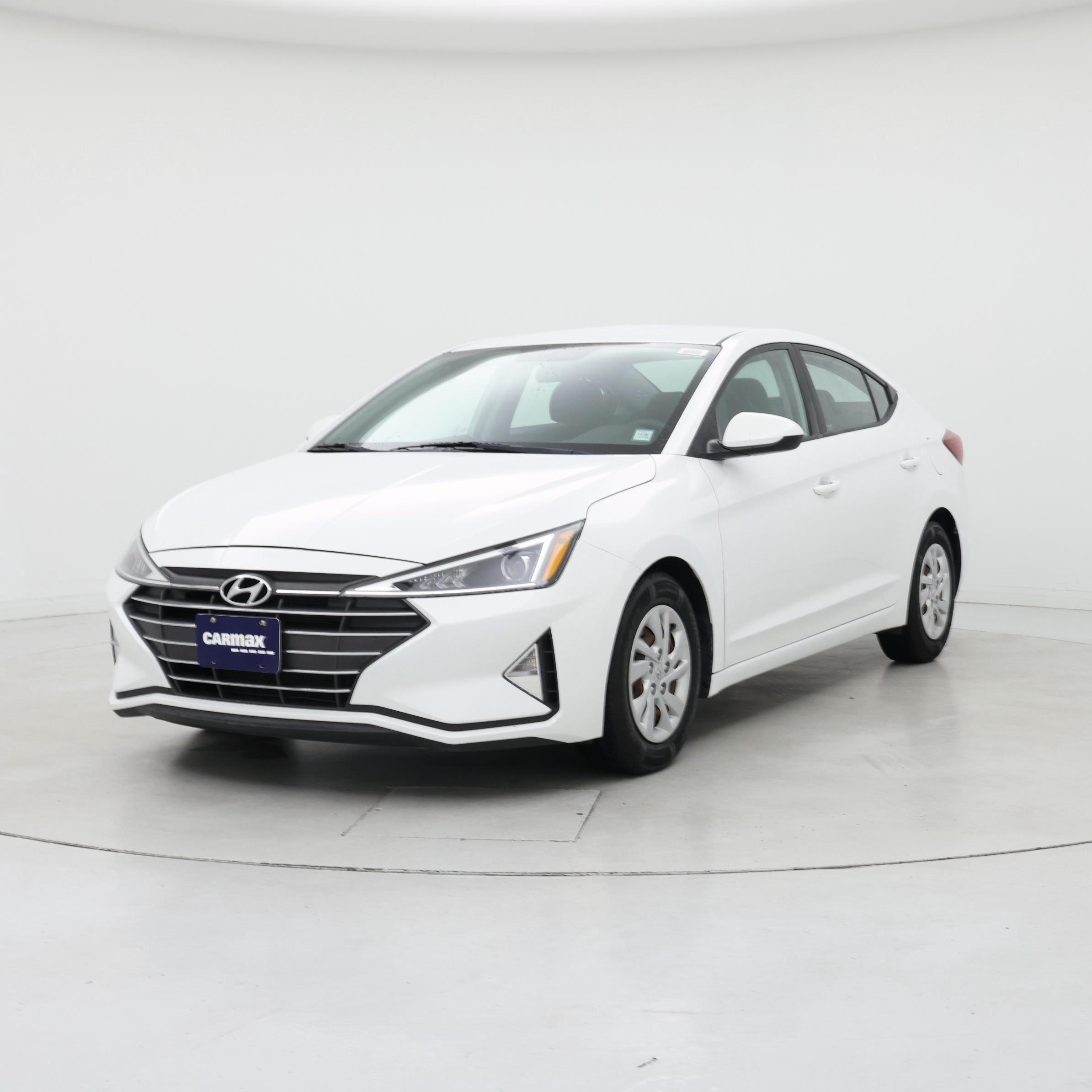 Thumbnail: 2019 Hyundai Elantra - 4