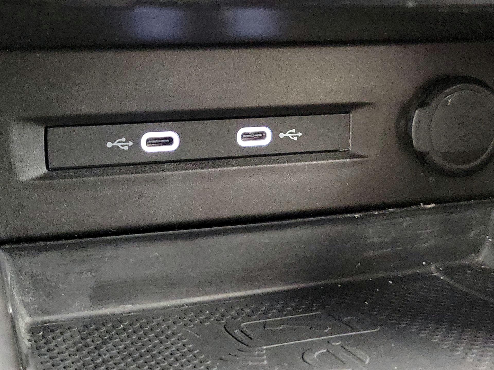 Thumbnail: 2023 Volkswagen Taos - 18